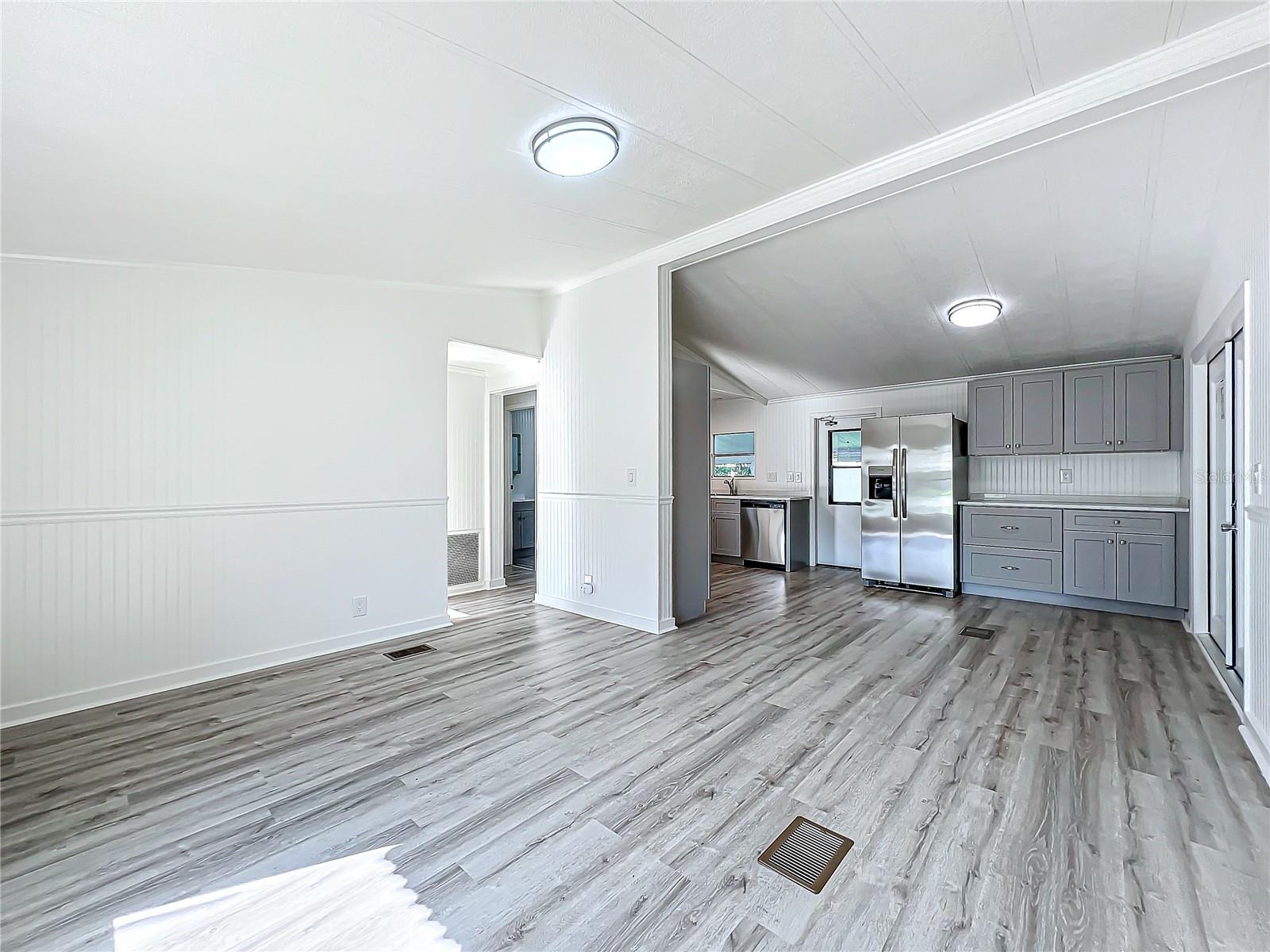 Image 2 of 39 For 140 Orangewood Drive 67