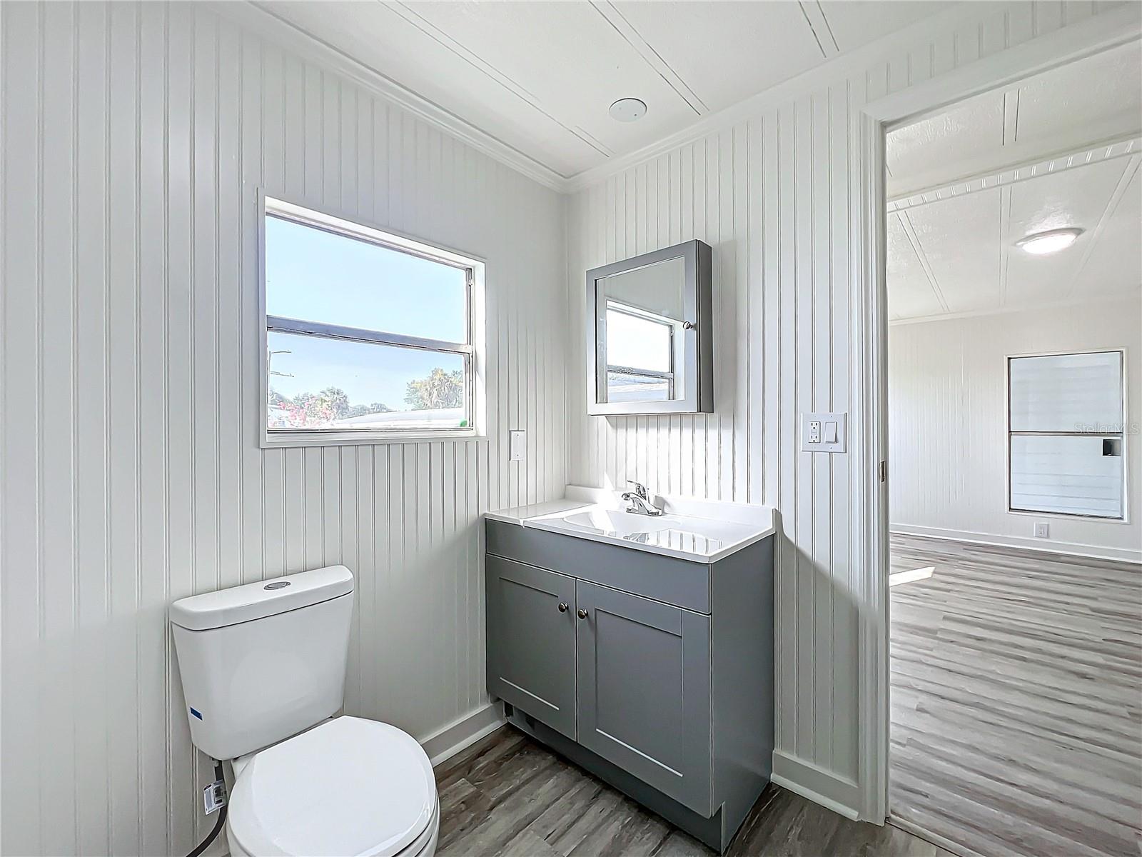 Image 20 of 39 For 140 Orangewood Drive 67