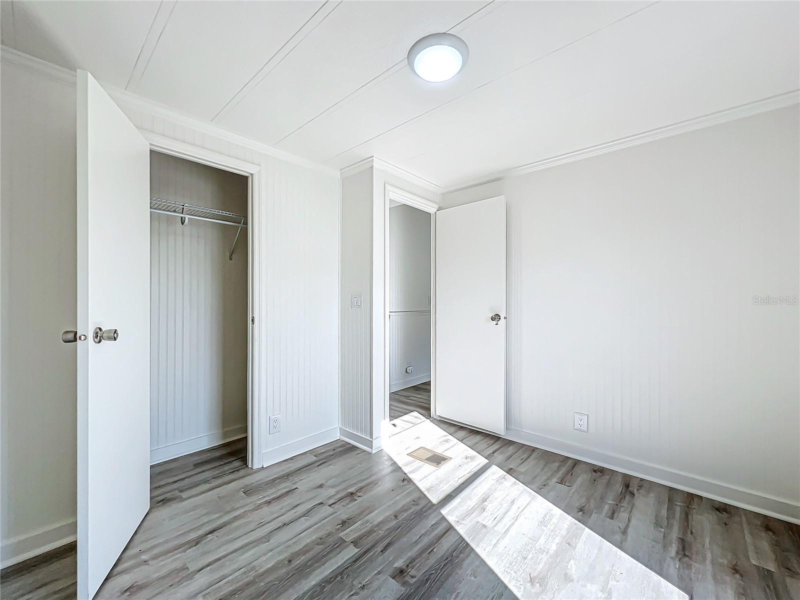 Image 22 of 39 For 140 Orangewood Drive 67