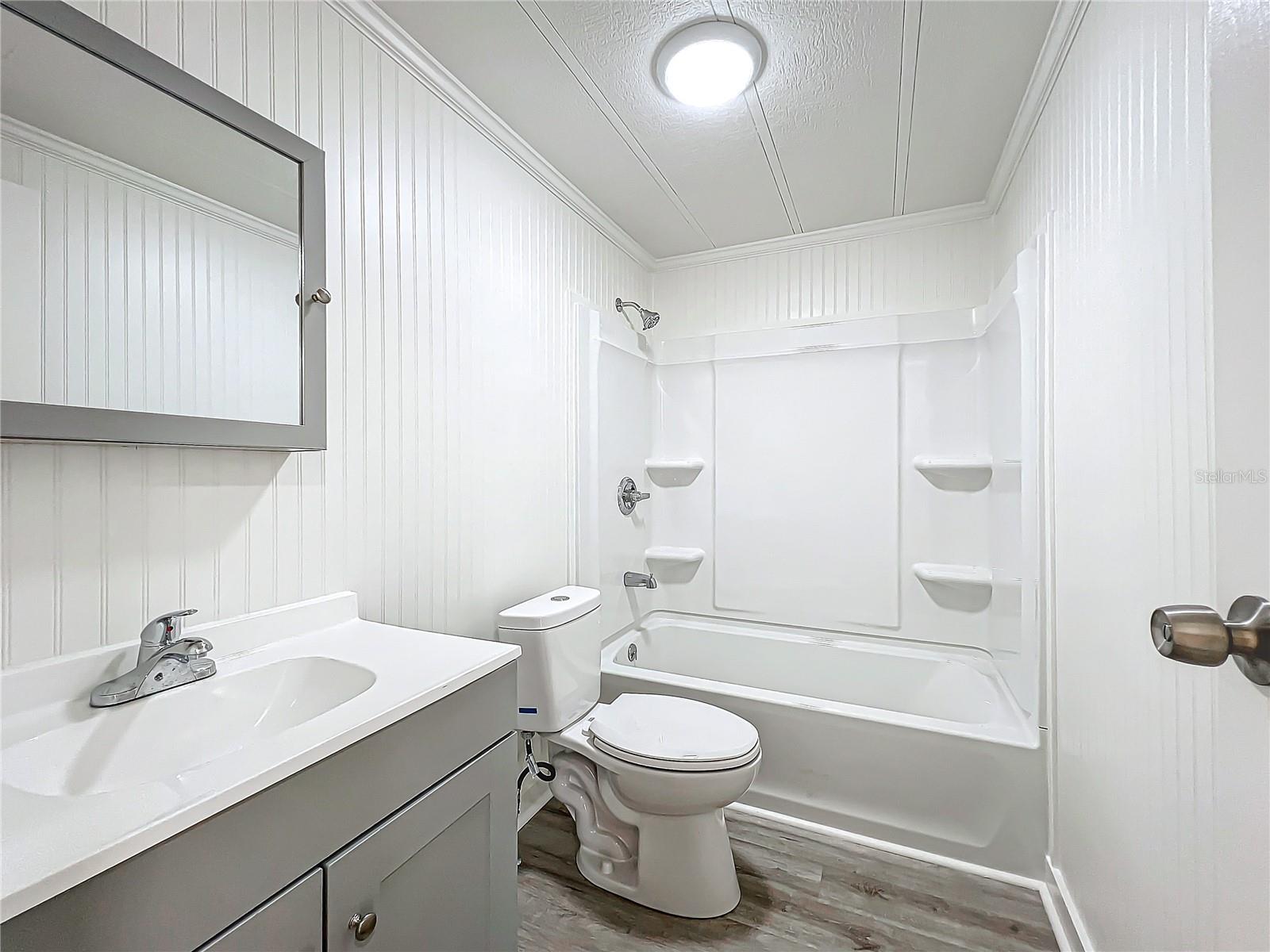 Image 23 of 39 For 140 Orangewood Drive 67