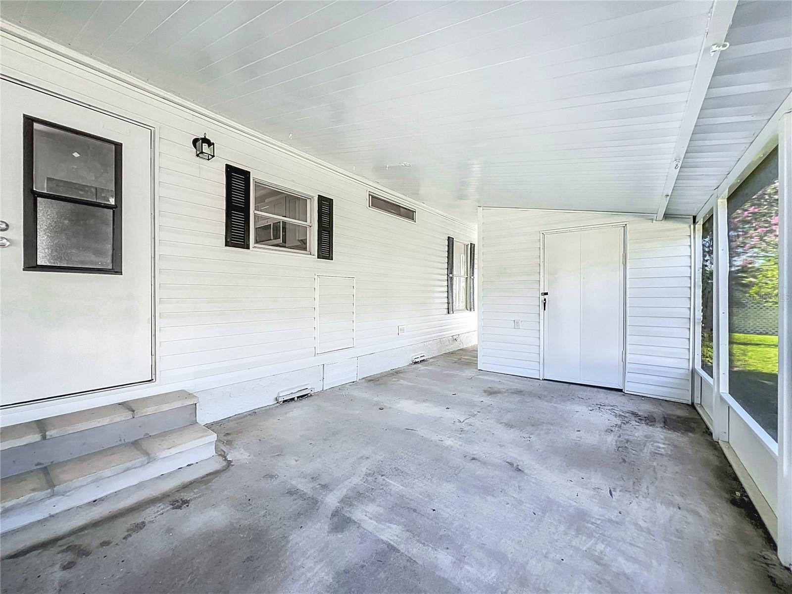 Image 27 of 39 For 140 Orangewood Drive 67