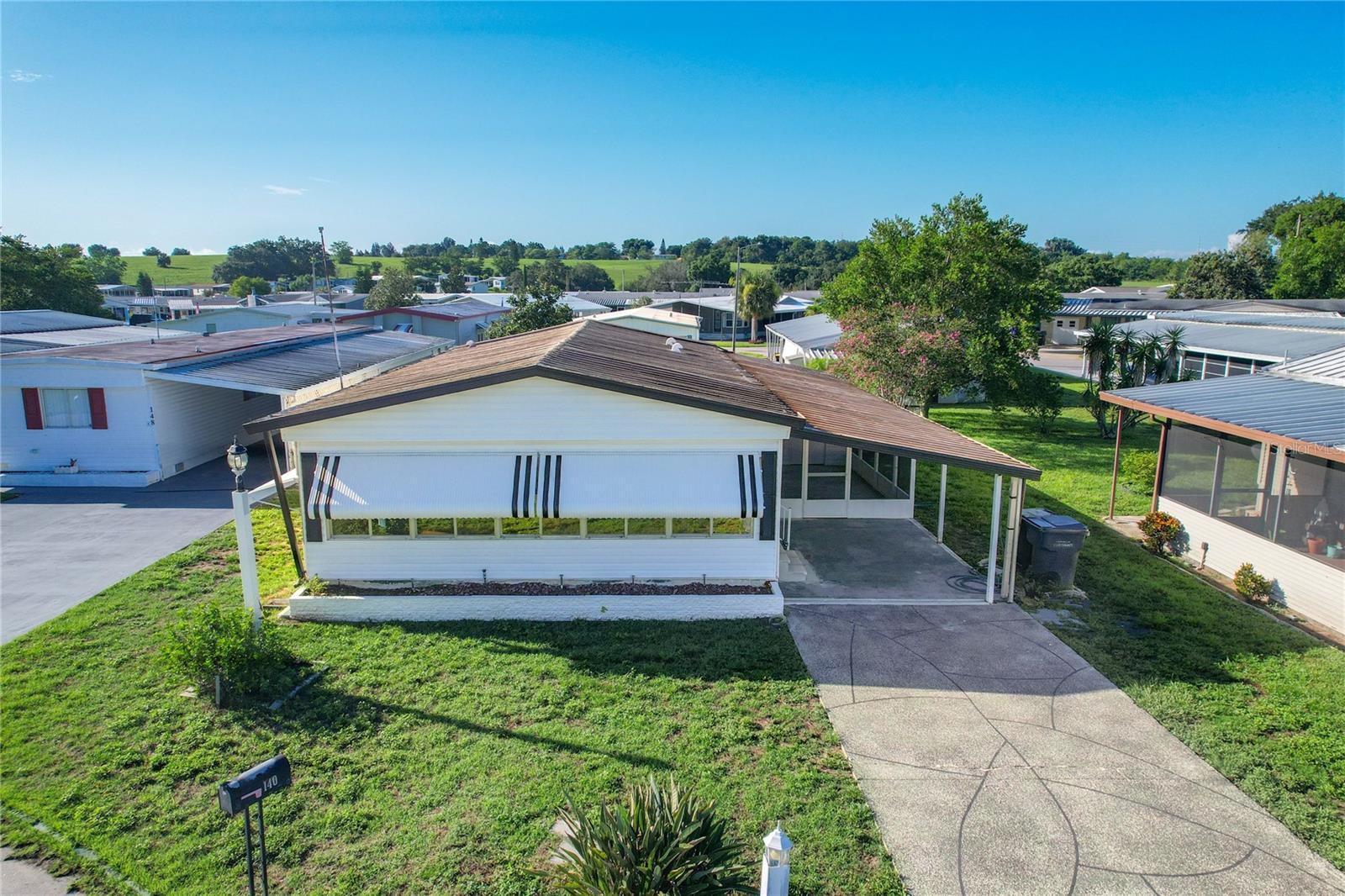 Image 30 of 39 For 140 Orangewood Drive 67