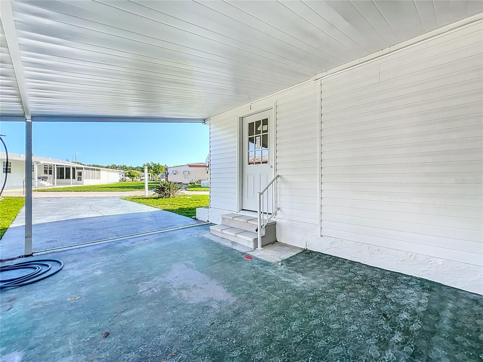 Image 34 of 39 For 140 Orangewood Drive 67