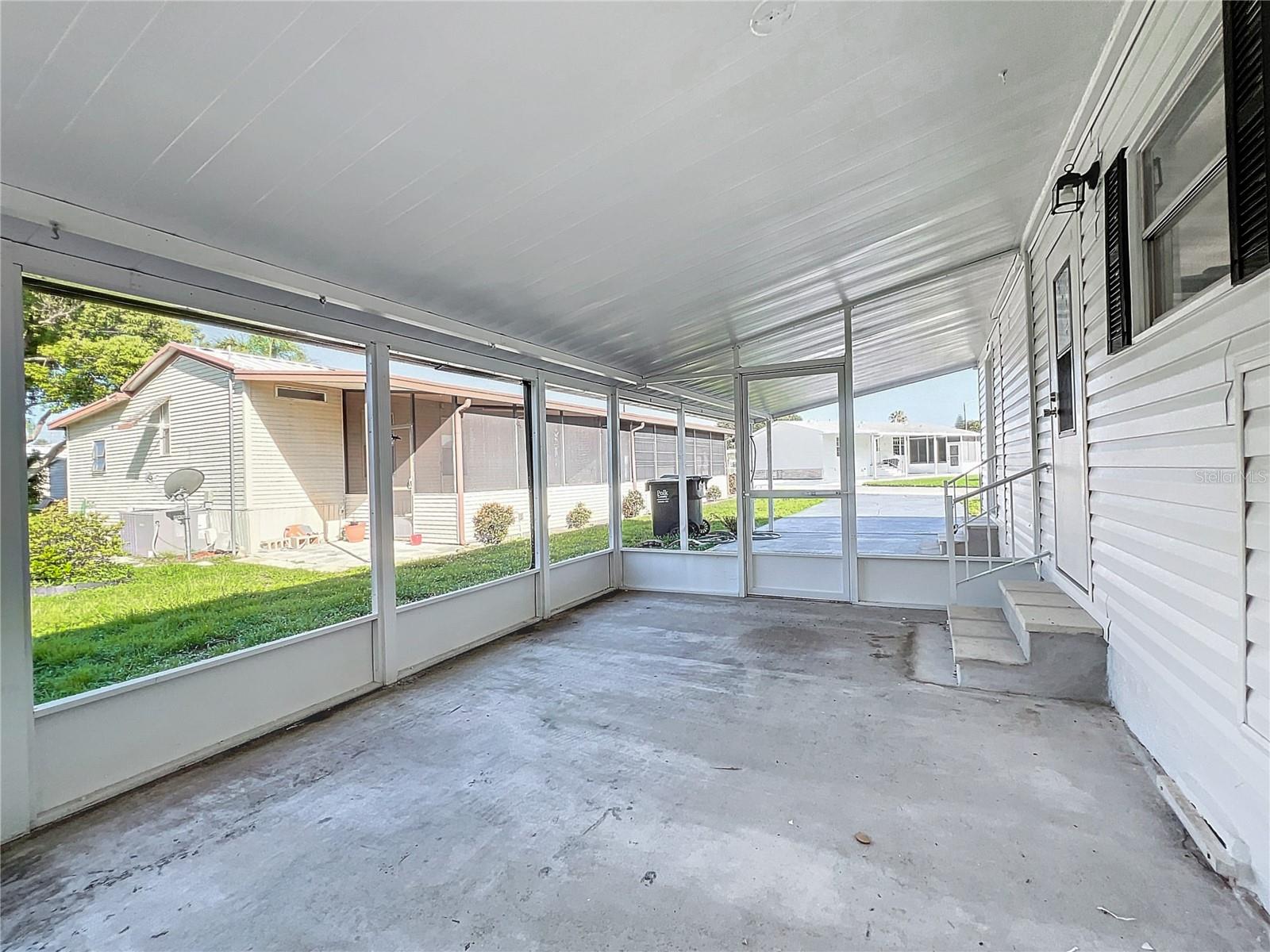 Image 6 of 39 For 140 Orangewood Drive 67