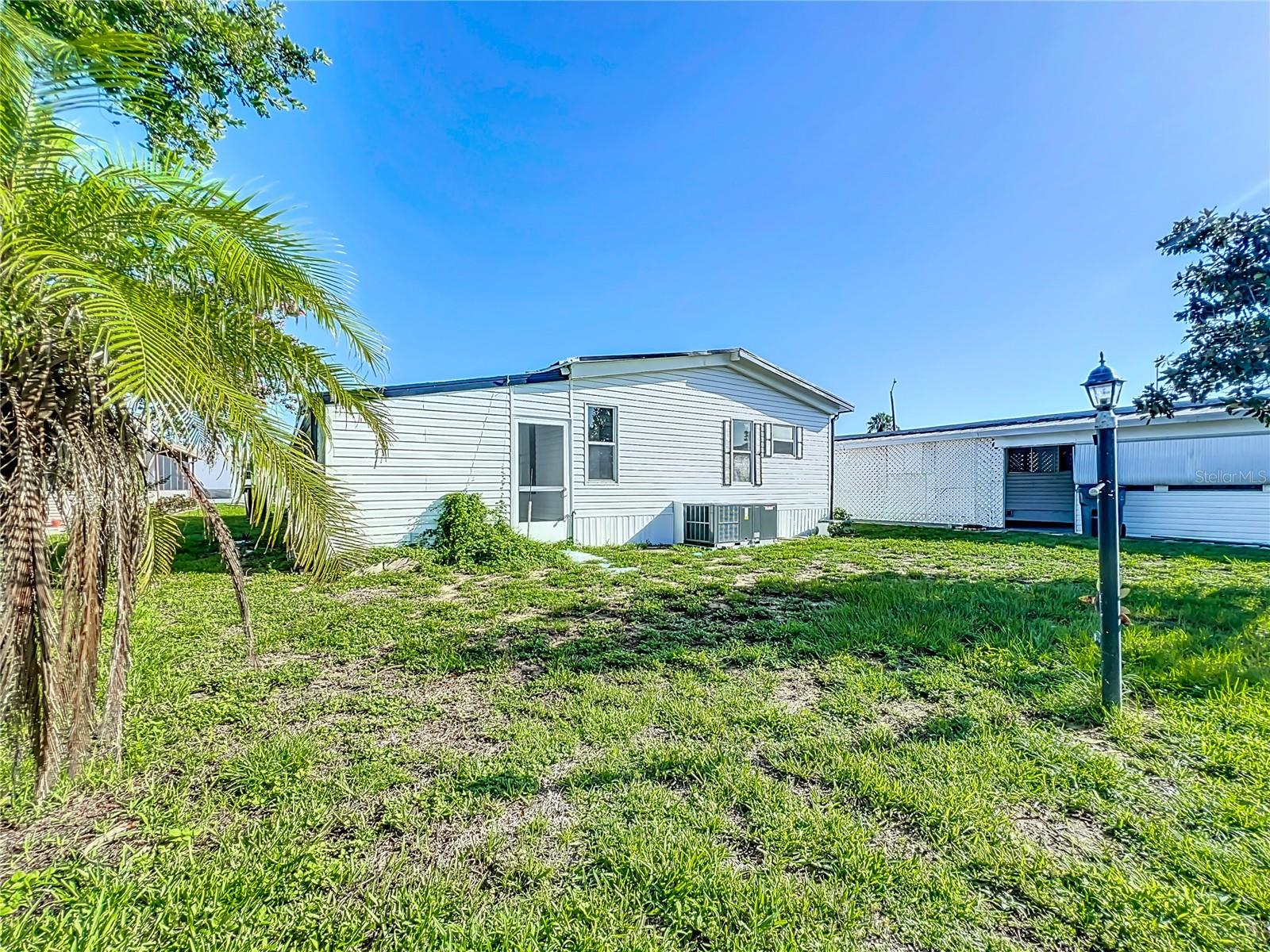 Image 7 of 39 For 140 Orangewood Drive 67