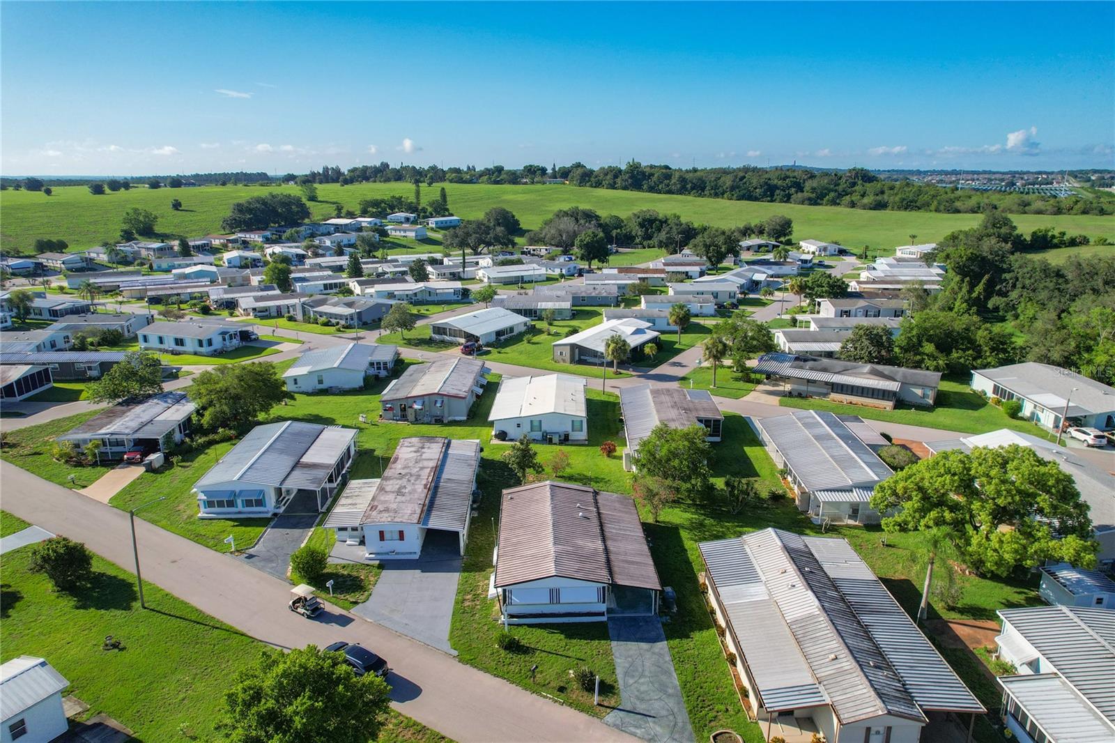 Image 8 of 39 For 140 Orangewood Drive 67