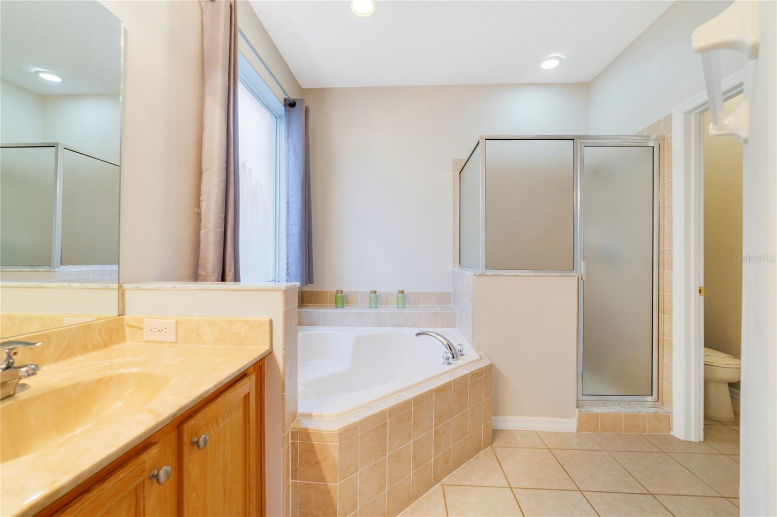 Image 17 of 48 For 8601 La Isla Drive