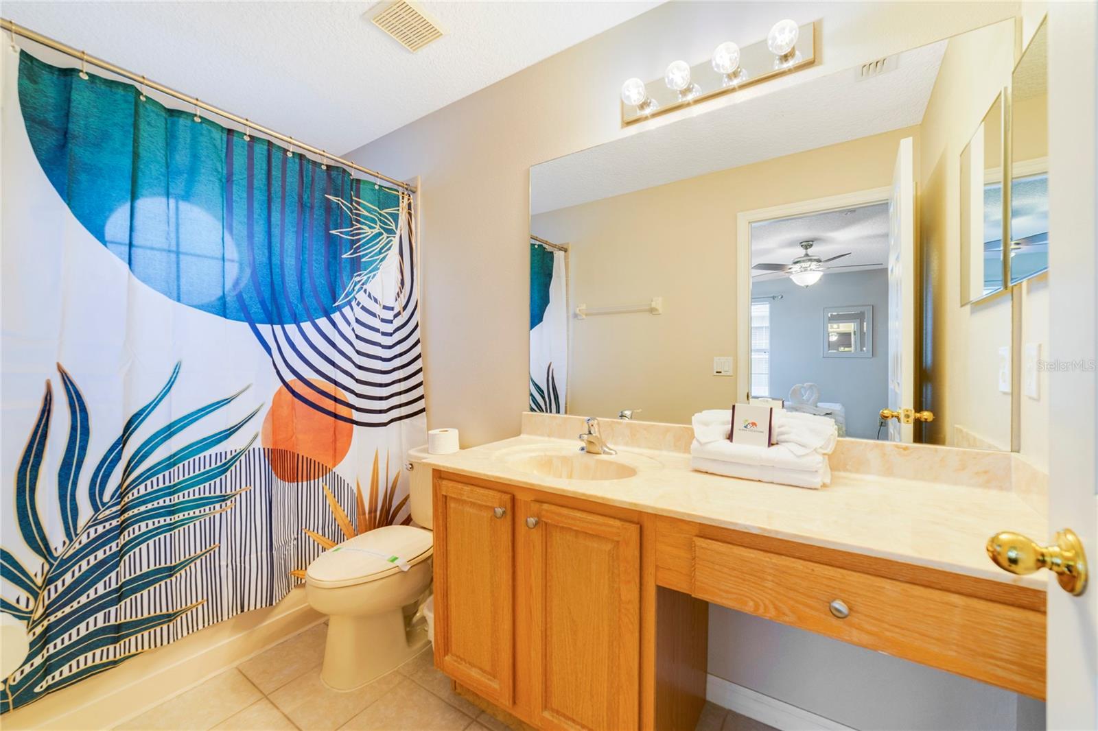 Image 24 of 48 For 8601 La Isla Drive