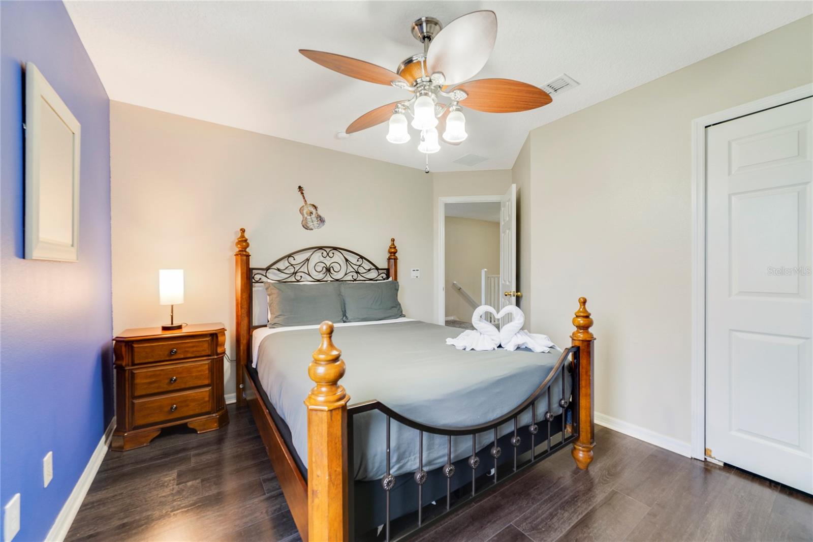 Image 26 of 48 For 8601 La Isla Drive