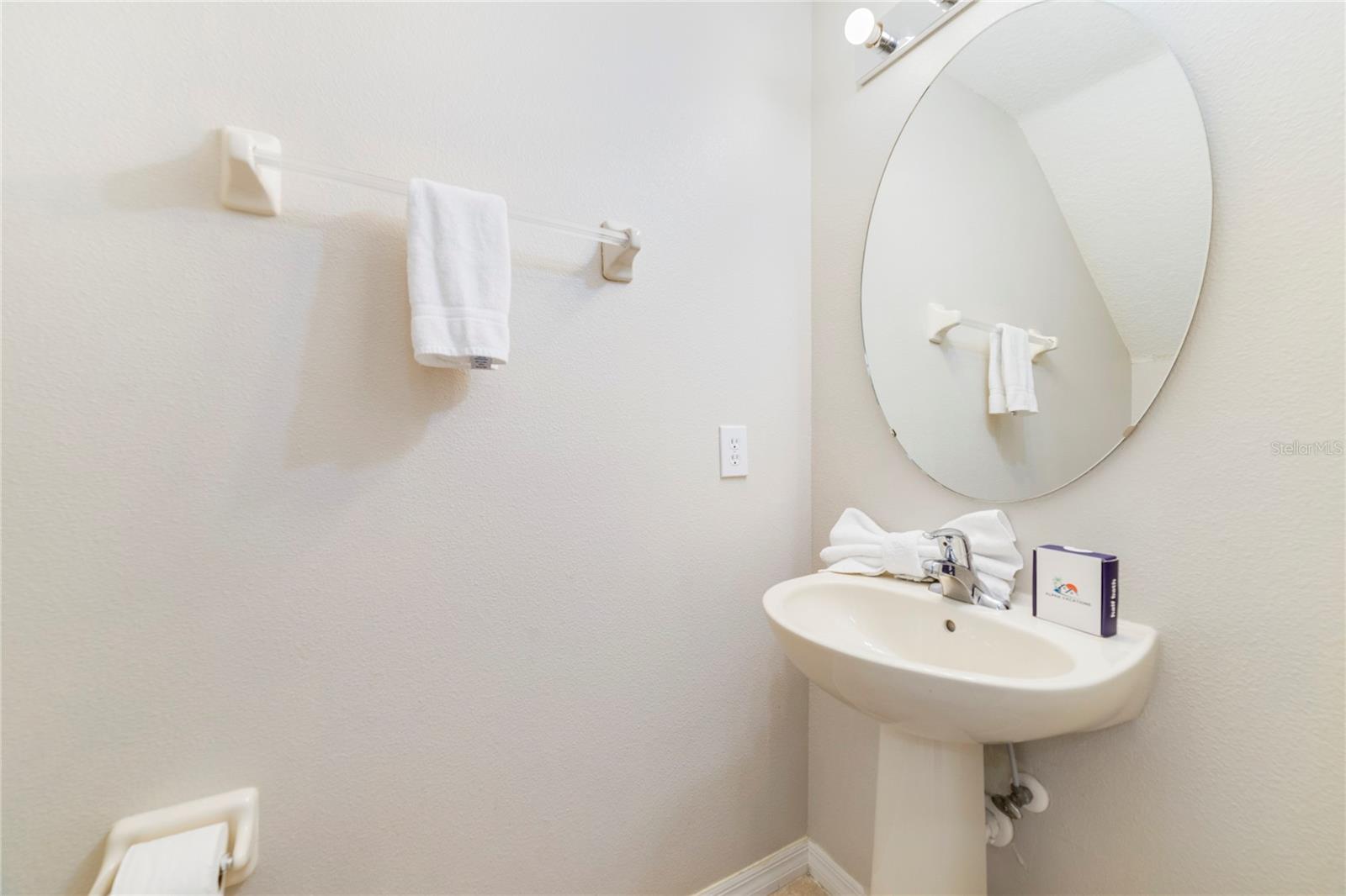 Image 31 of 48 For 8601 La Isla Drive