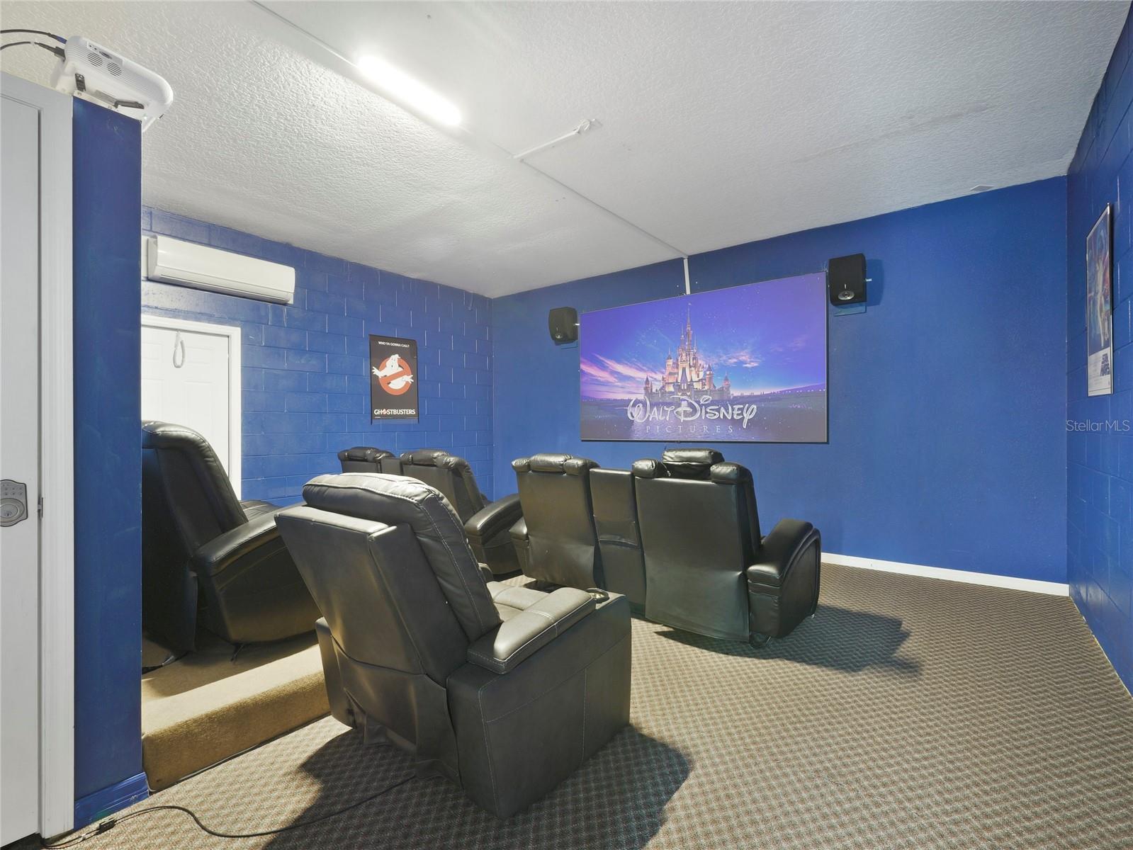 Image 33 of 48 For 8601 La Isla Drive