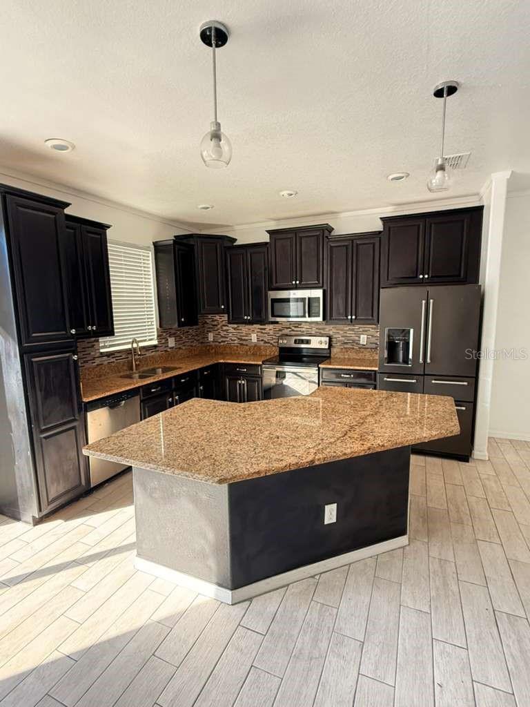 Image 5 of 12 For 6374 Torrington Circle