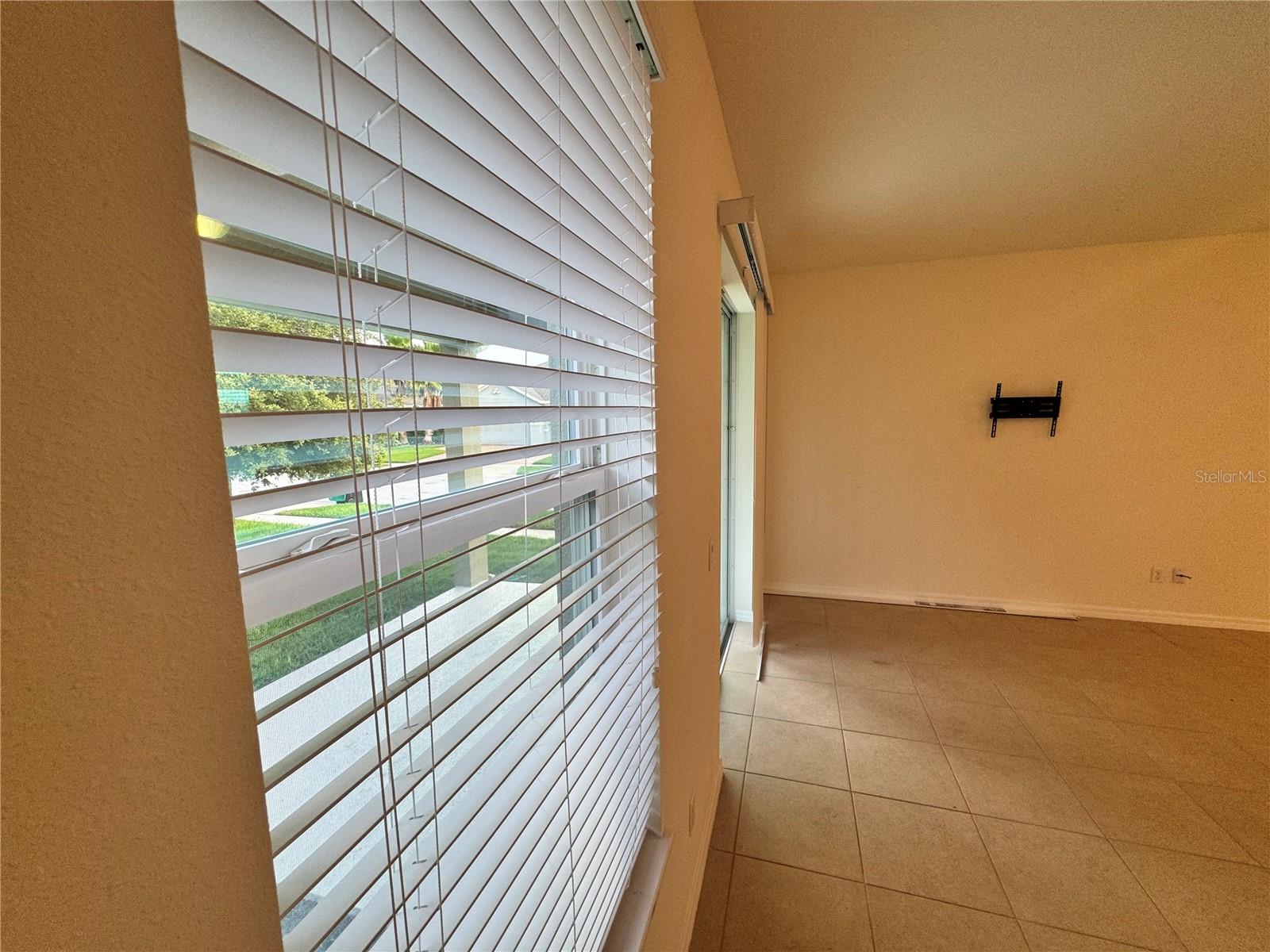 Image 10 of 40 For 12093 Stone Bark Trail