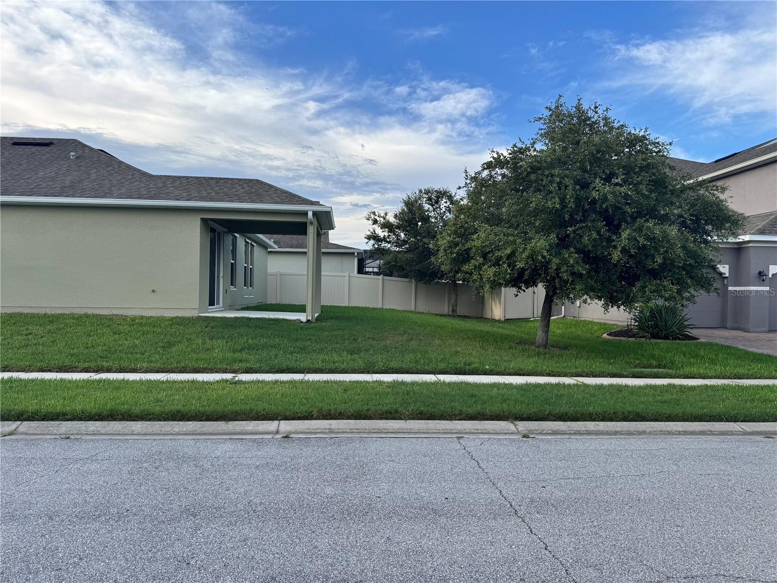 Image 38 of 40 For 12093 Stone Bark Trail