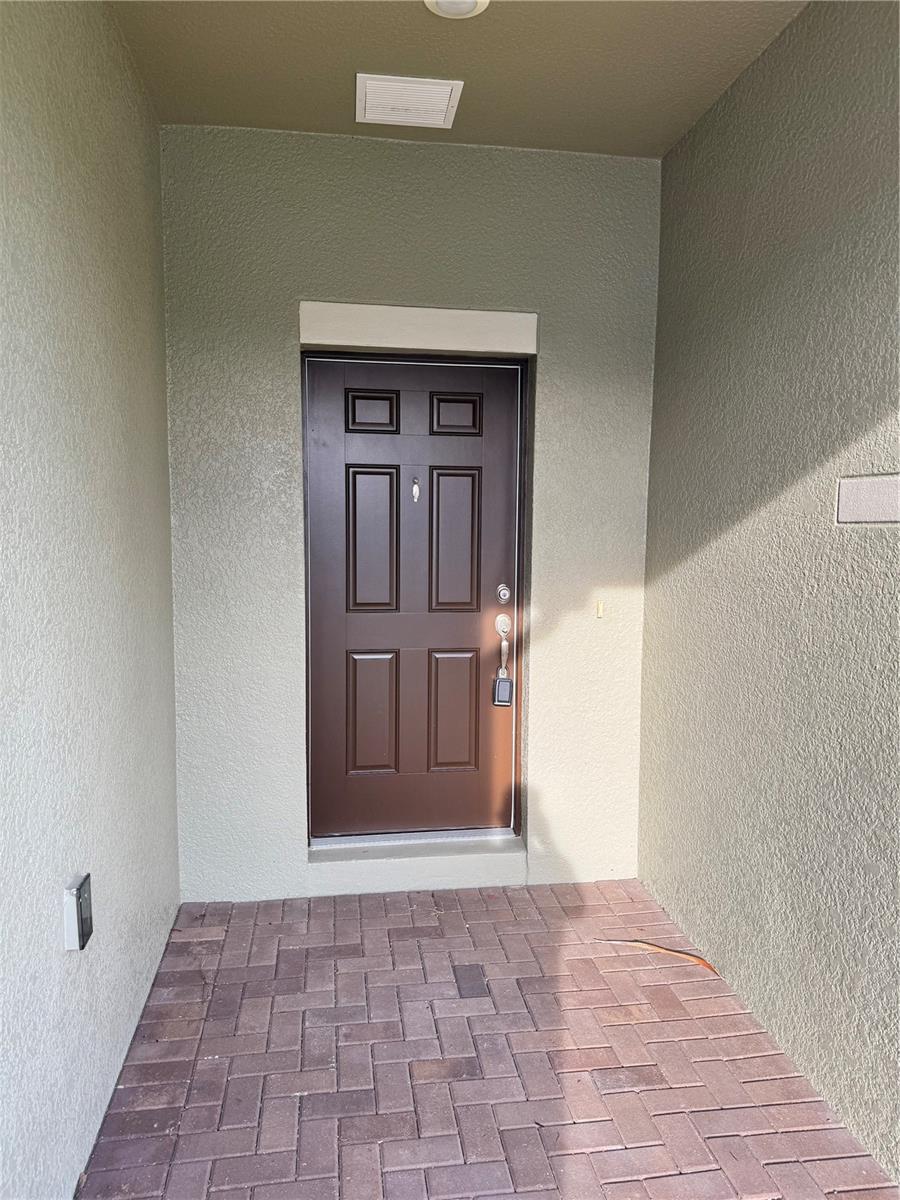 Image 4 of 40 For 12093 Stone Bark Trail