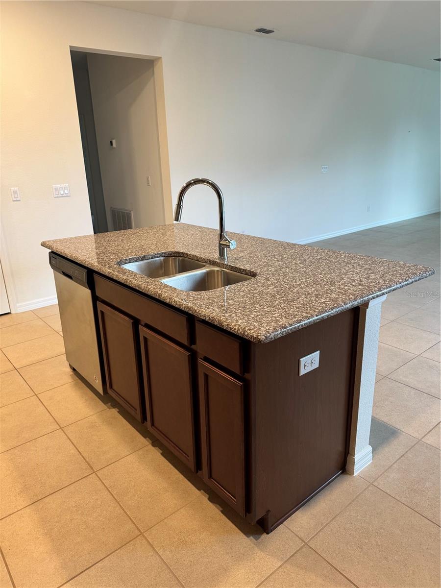 Image 6 of 40 For 12093 Stone Bark Trail