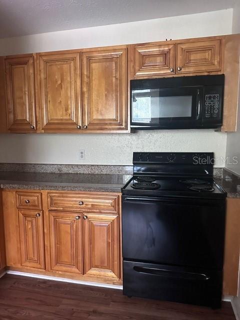 Image 15 of 24 For 4007 Versailles Drive 4007f