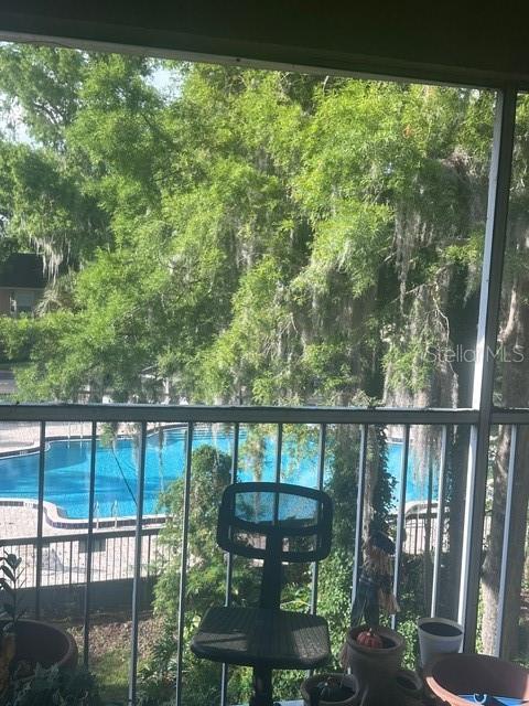 Image 17 of 24 For 4007 Versailles Drive 4007f