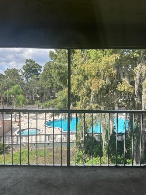 Image 18 of 24 For 4007 Versailles Drive 4007f