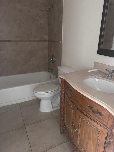 Image 23 of 24 For 4007 Versailles Drive 4007f