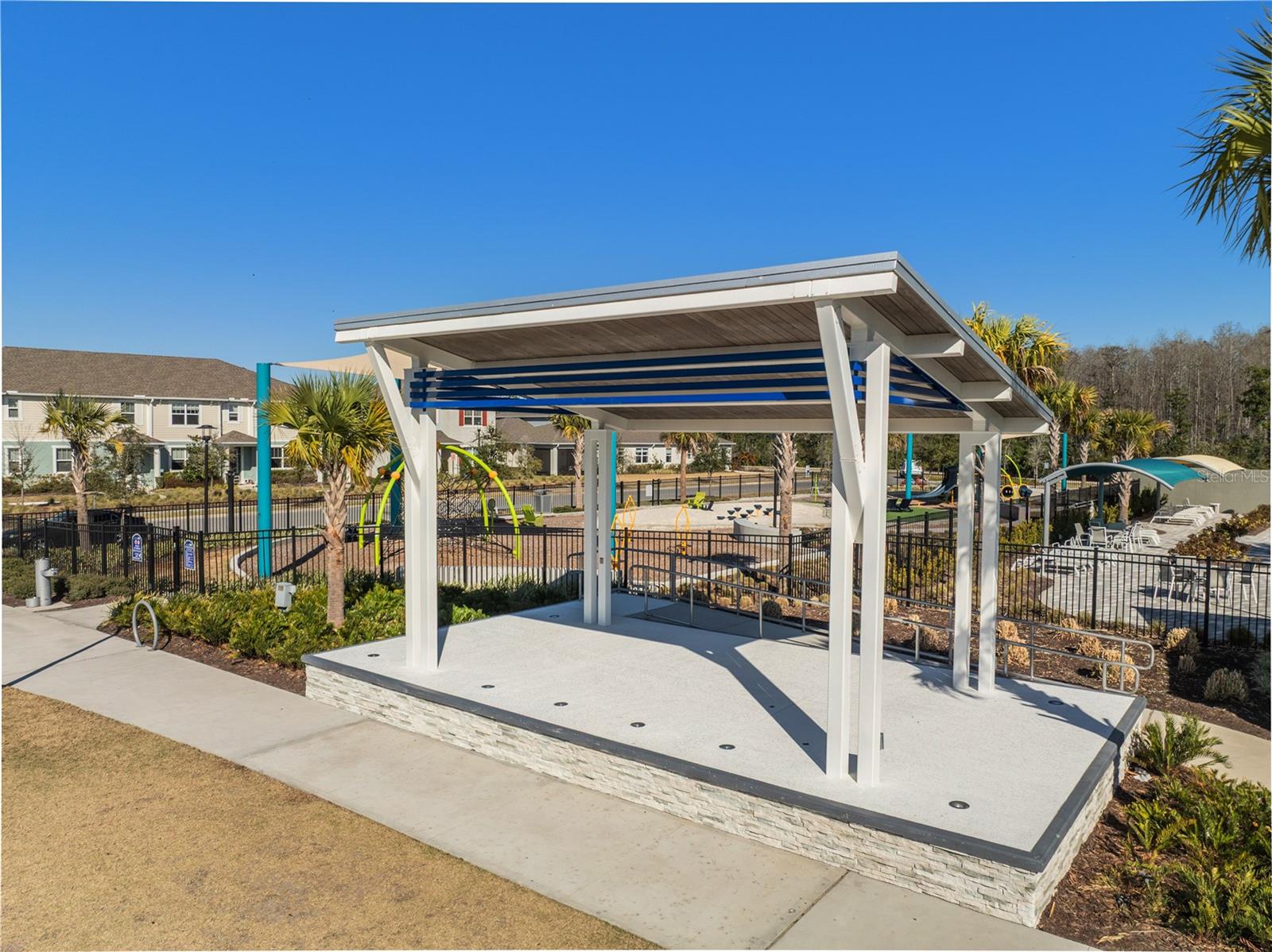 Image 39 of 41 For 9867 Walkway Drive