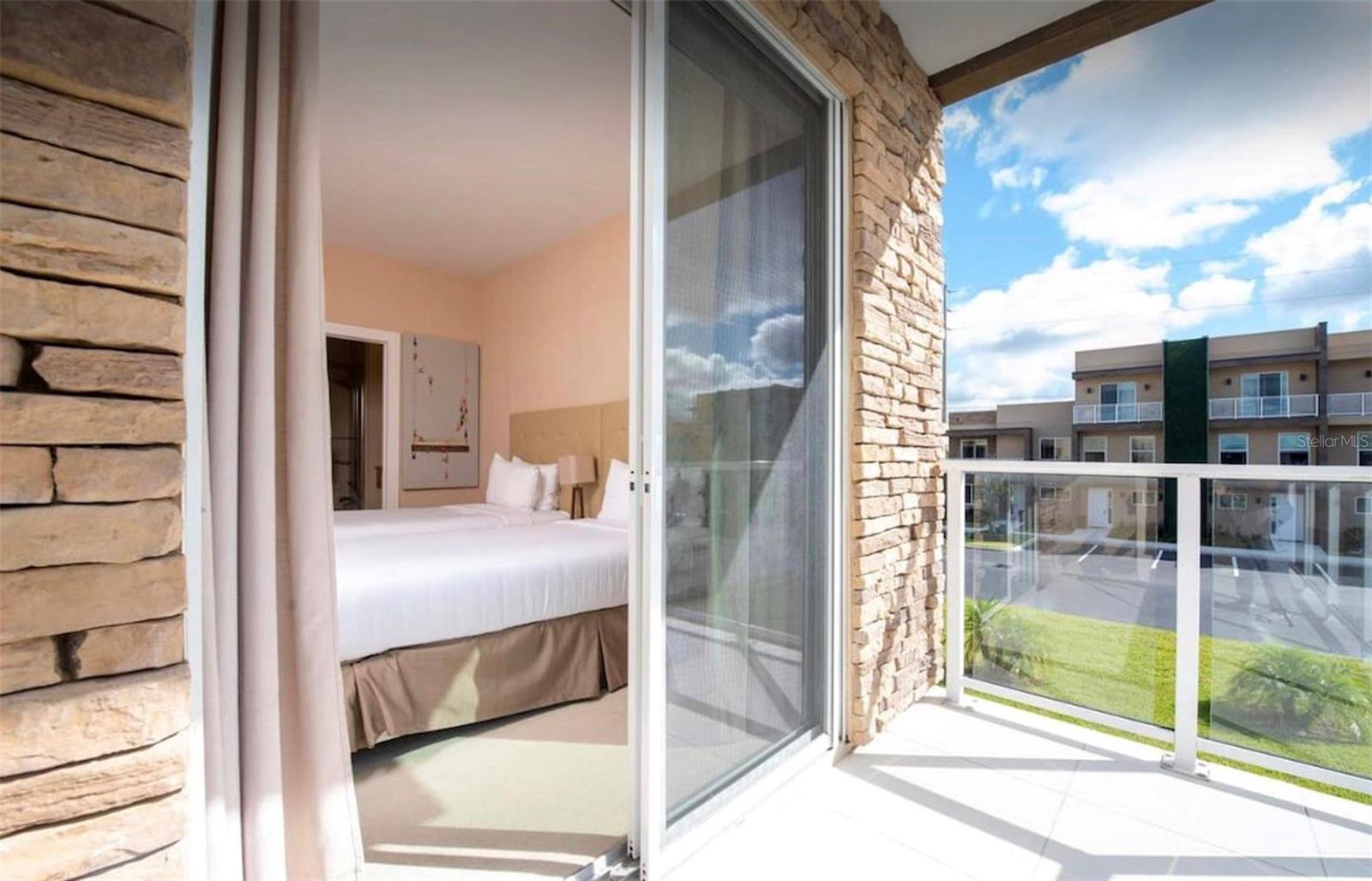 Image 36 of 43 For 3229 Brasilia Avenue