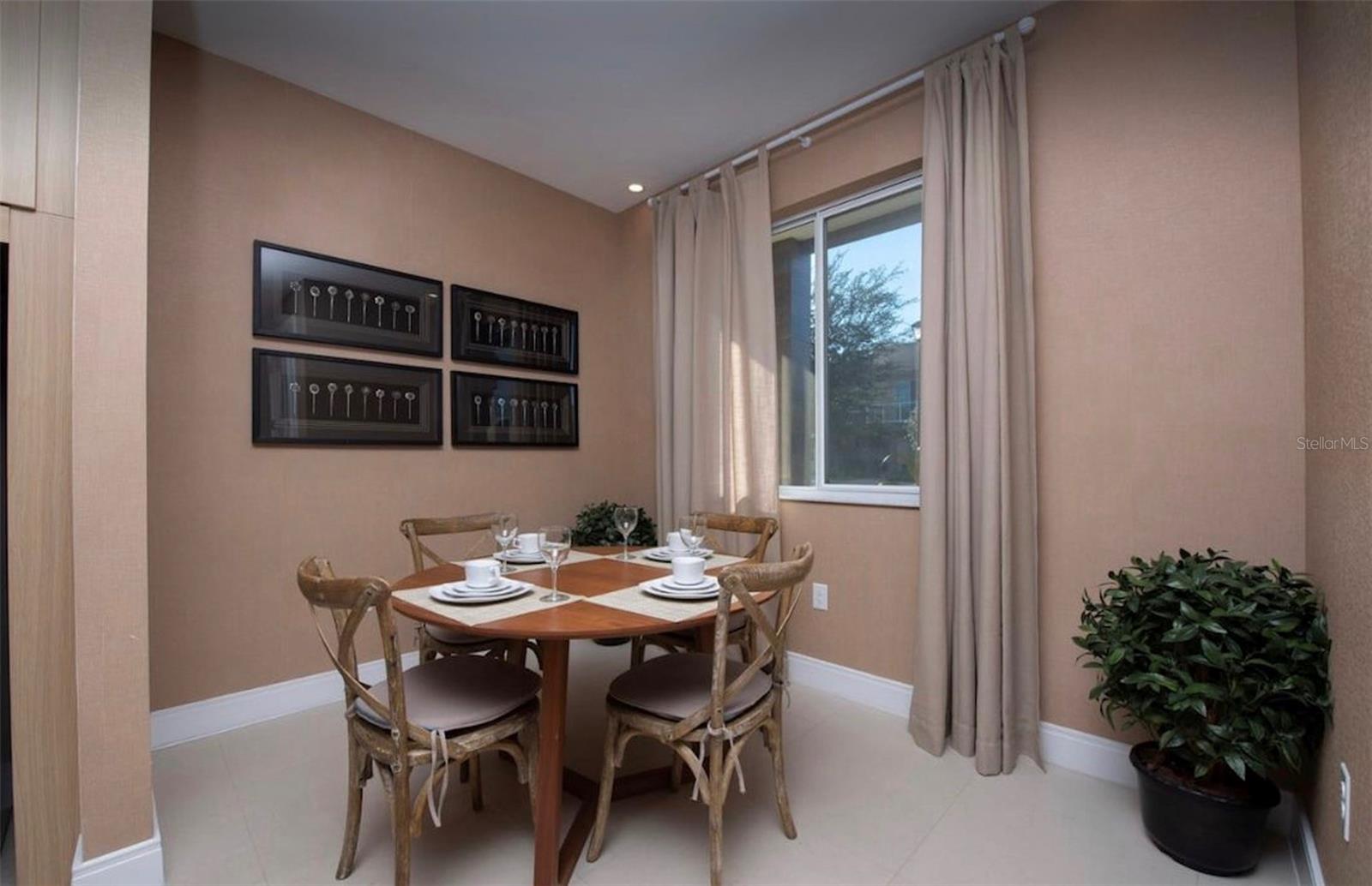 Image 4 of 43 For 3229 Brasilia Avenue