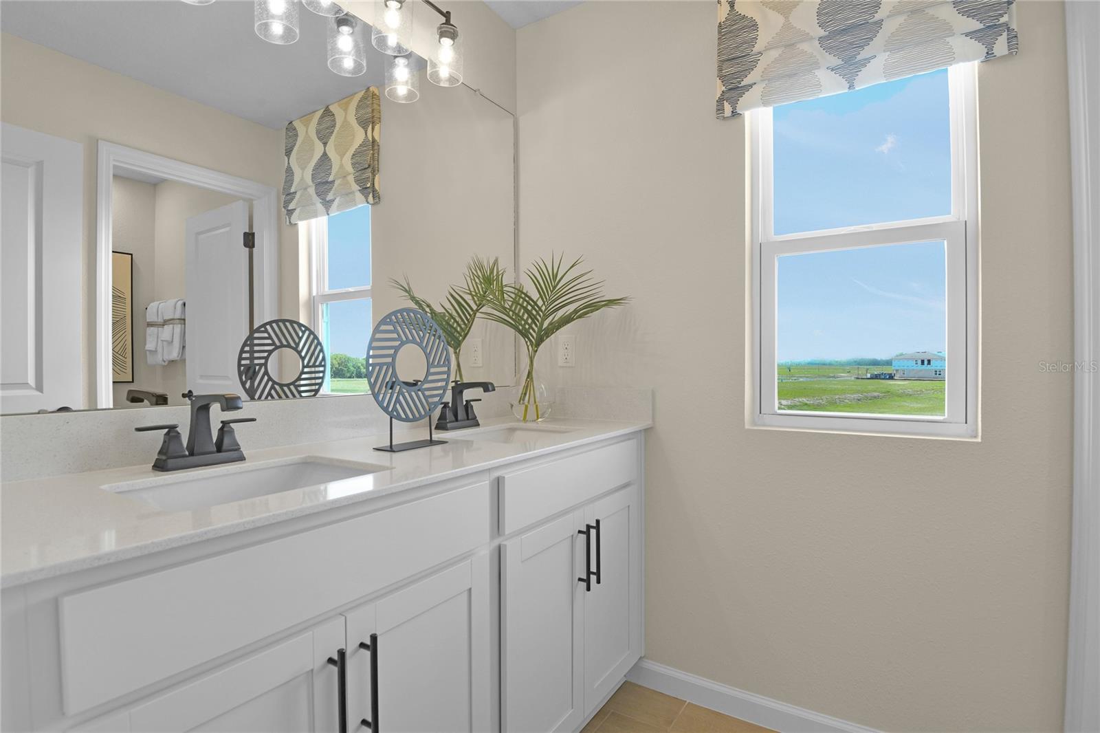 Image 22 of 26 For 14519 Banks Court