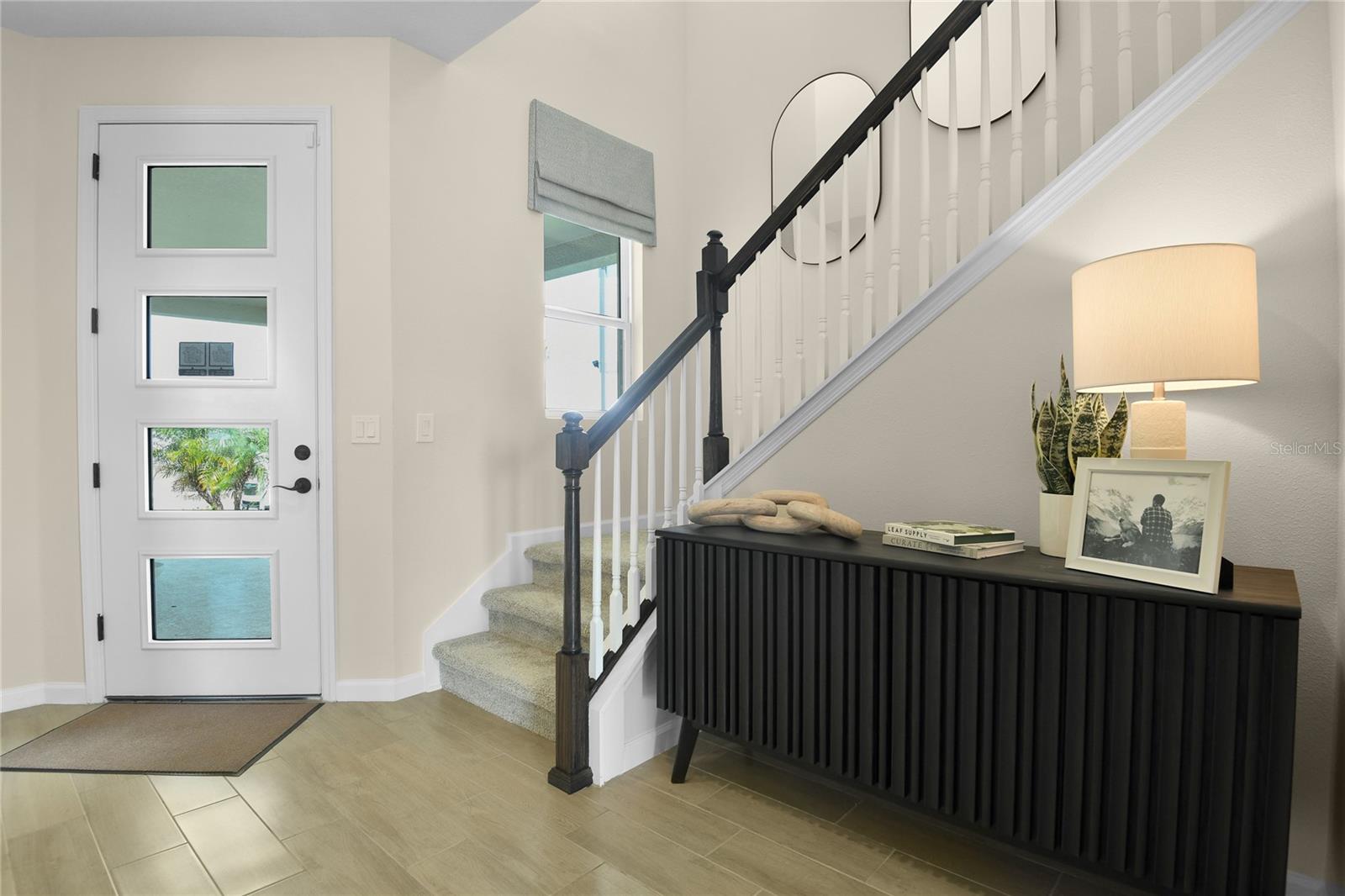 Image 4 of 26 For 14519 Banks Court