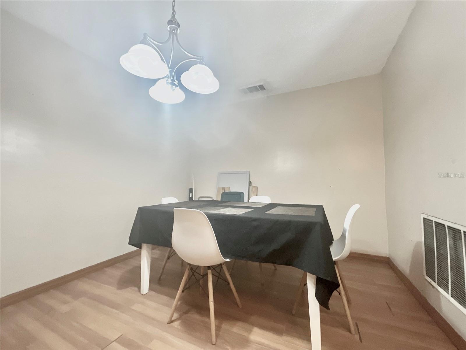 Image 5 of 10 For 136 Puelba Lane