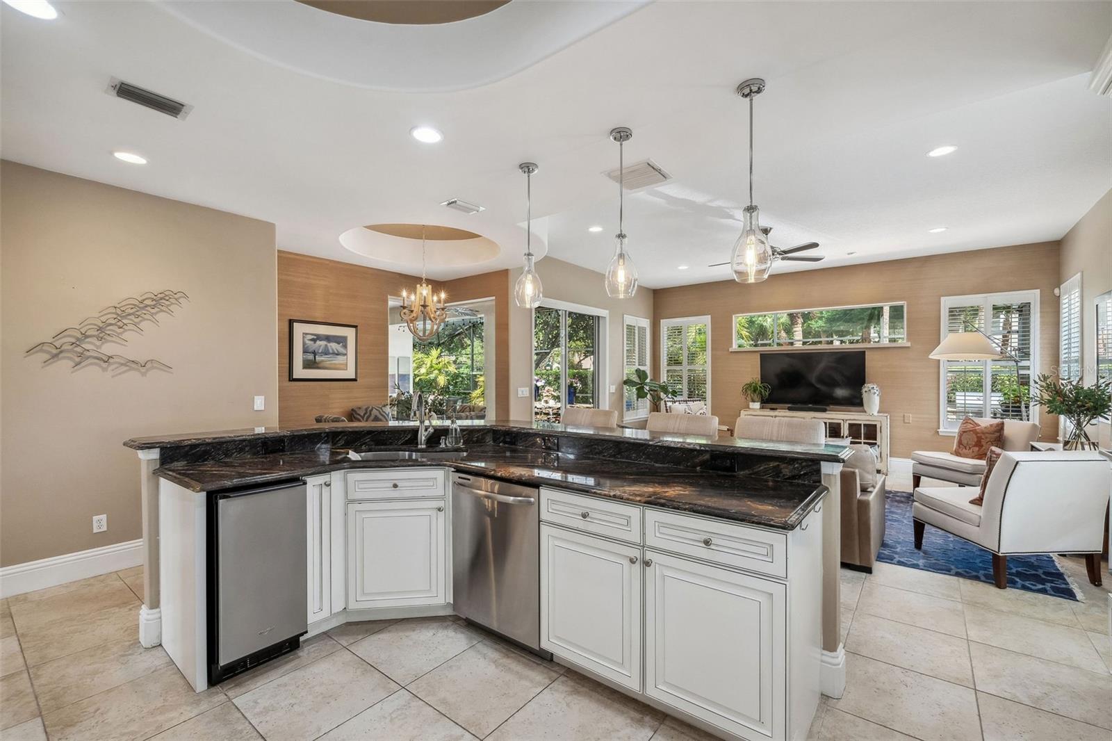 Image 9 of 42 For 7923 Versilia Drive