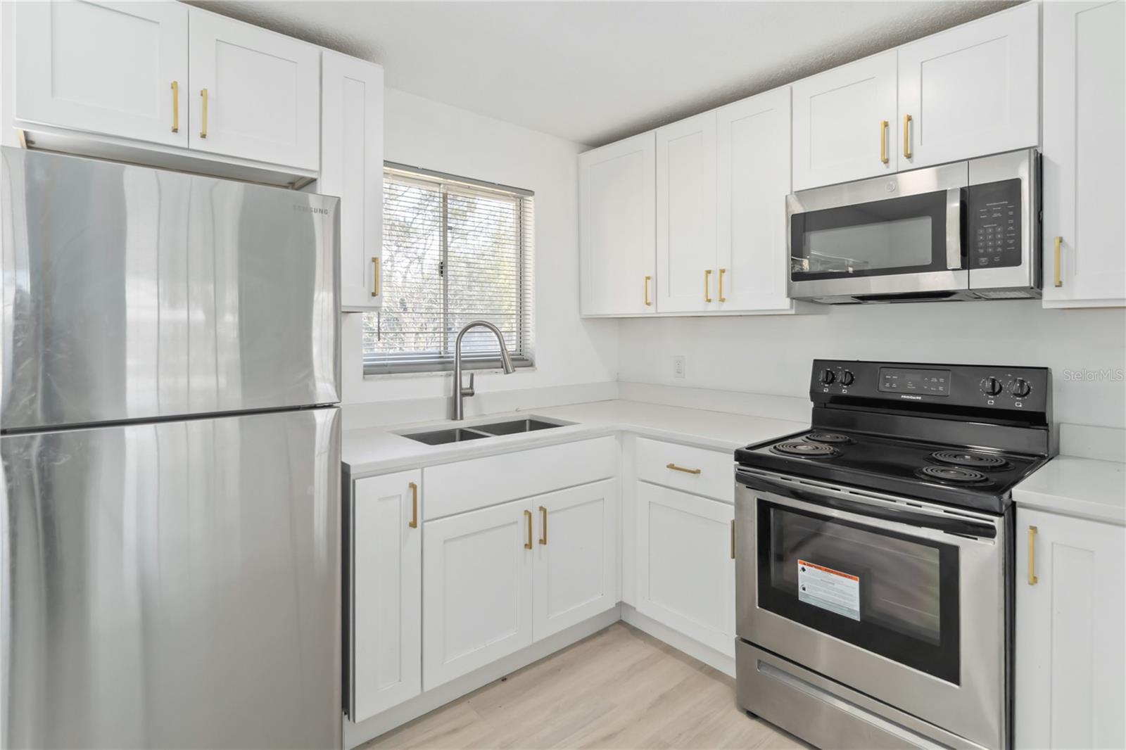 Image 12 of 21 For 11407 Splitwood Lane