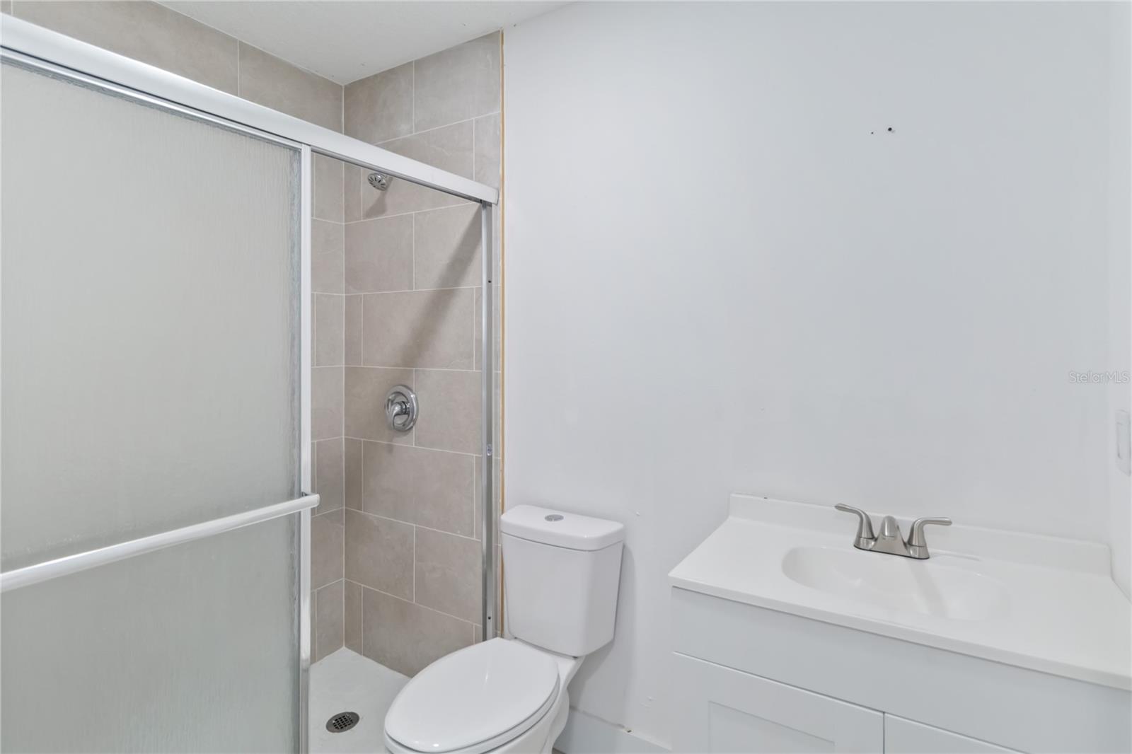 Image 15 of 21 For 11407 Splitwood Lane