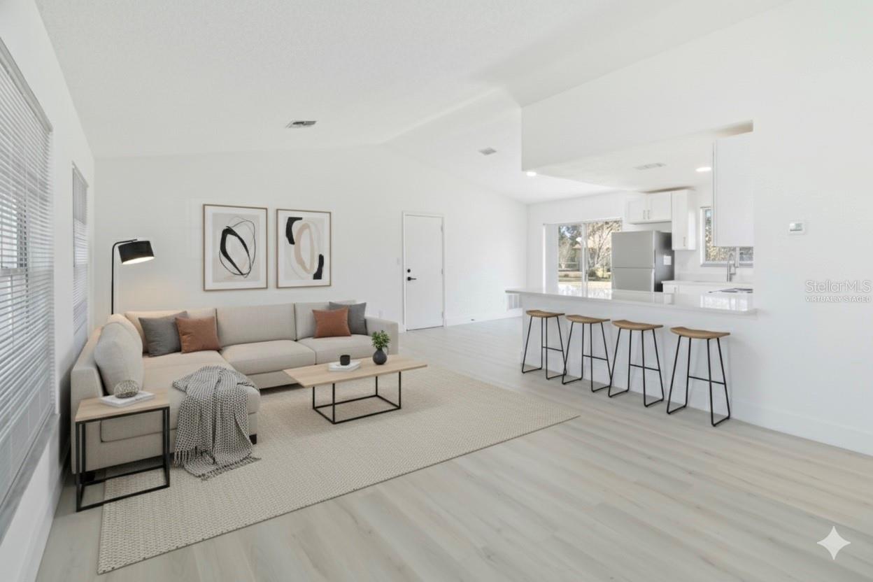 Image 4 of 21 For 11407 Splitwood Lane