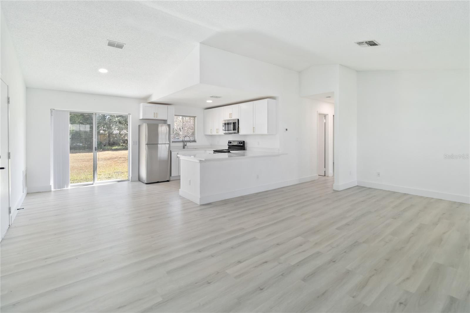 Image 8 of 21 For 11407 Splitwood Lane