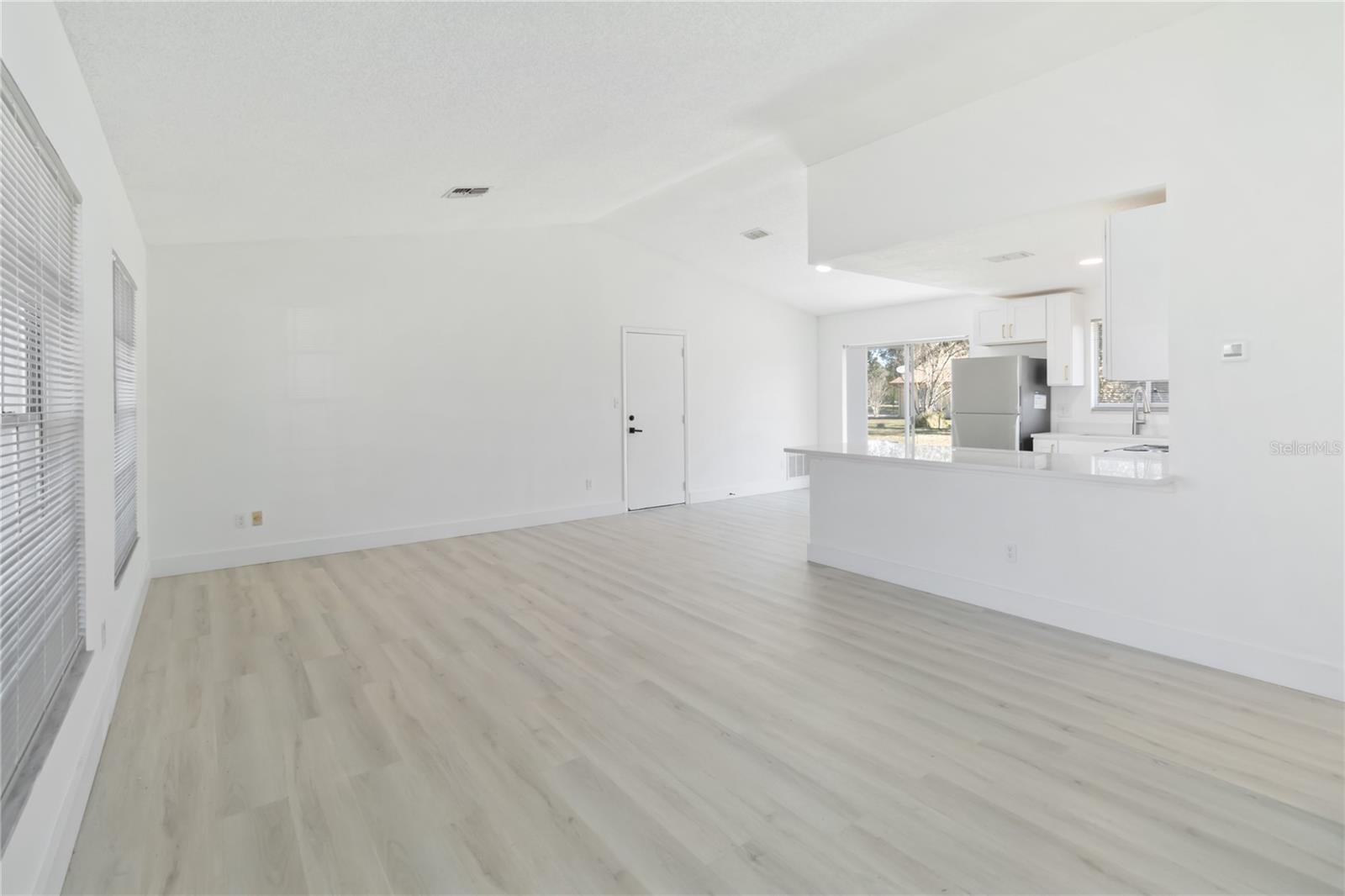 Image 9 of 21 For 11407 Splitwood Lane