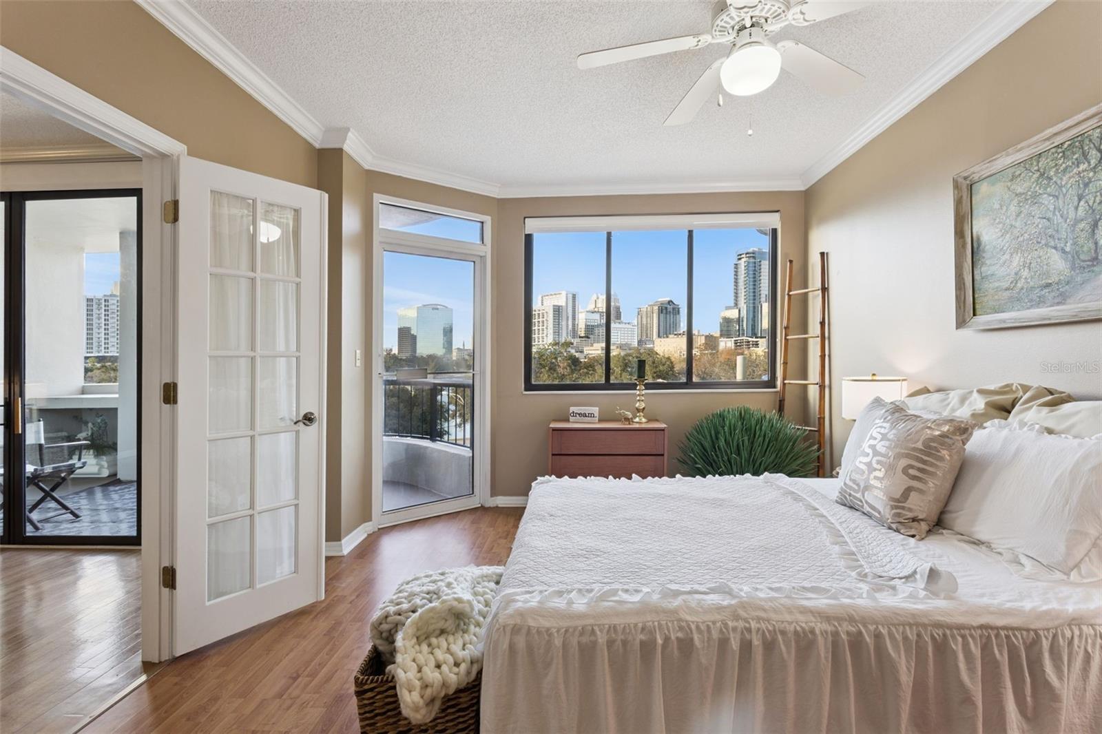 Image 25 of 40 For 401 Robinson Street 303