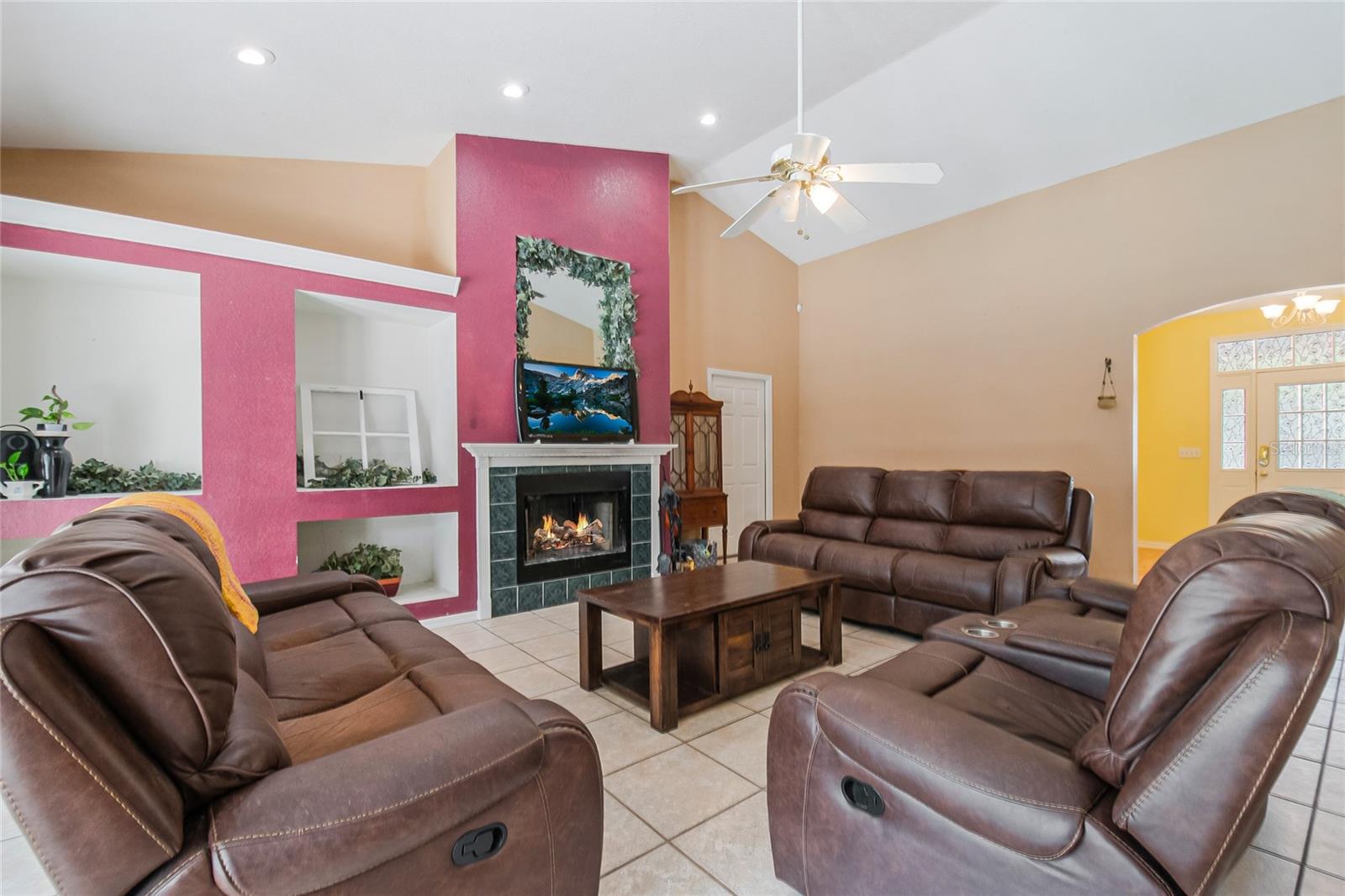 Image 18 of 41 For 8672 Mary Moser Lane