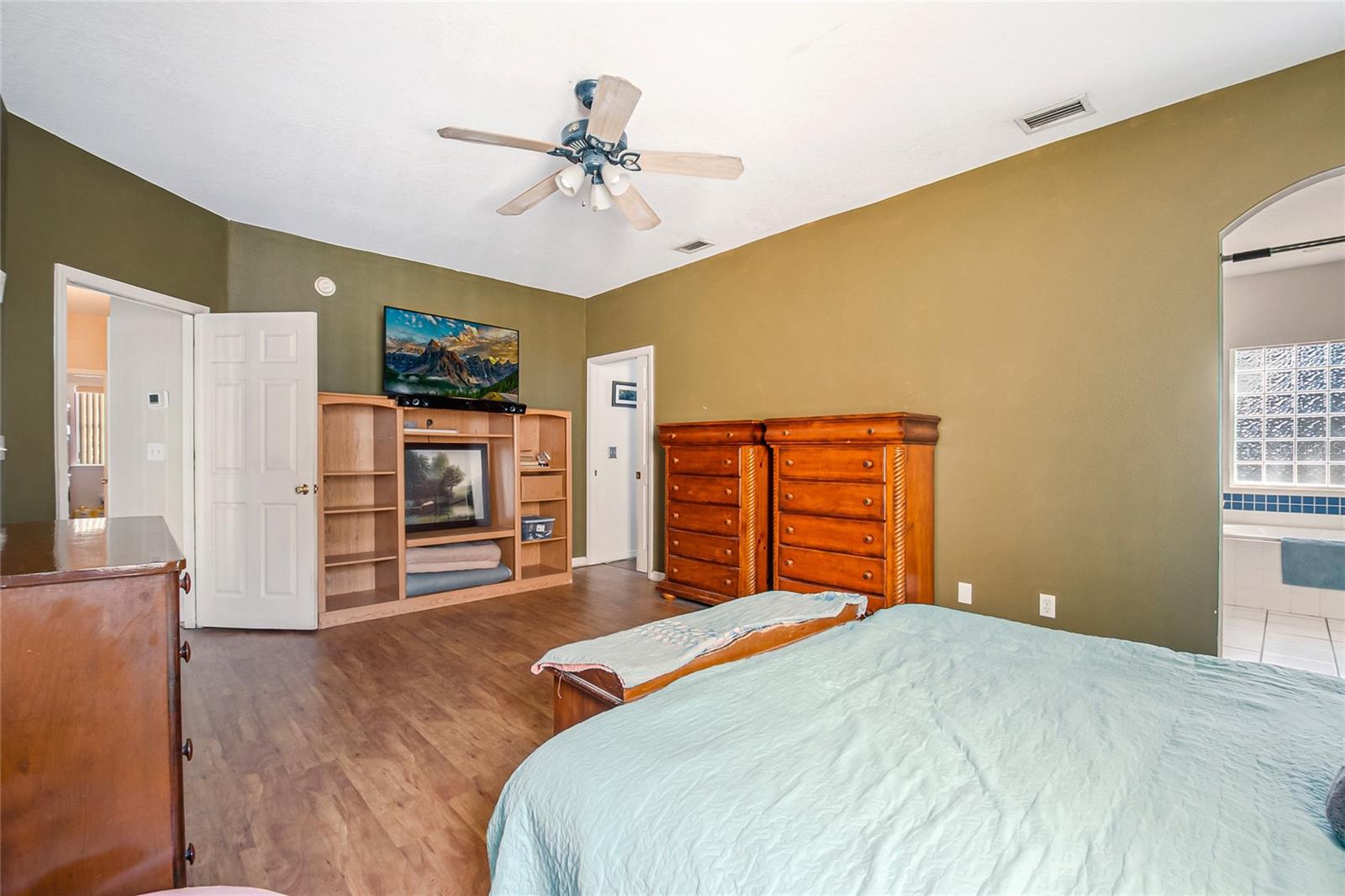 Image 29 of 41 For 8672 Mary Moser Lane