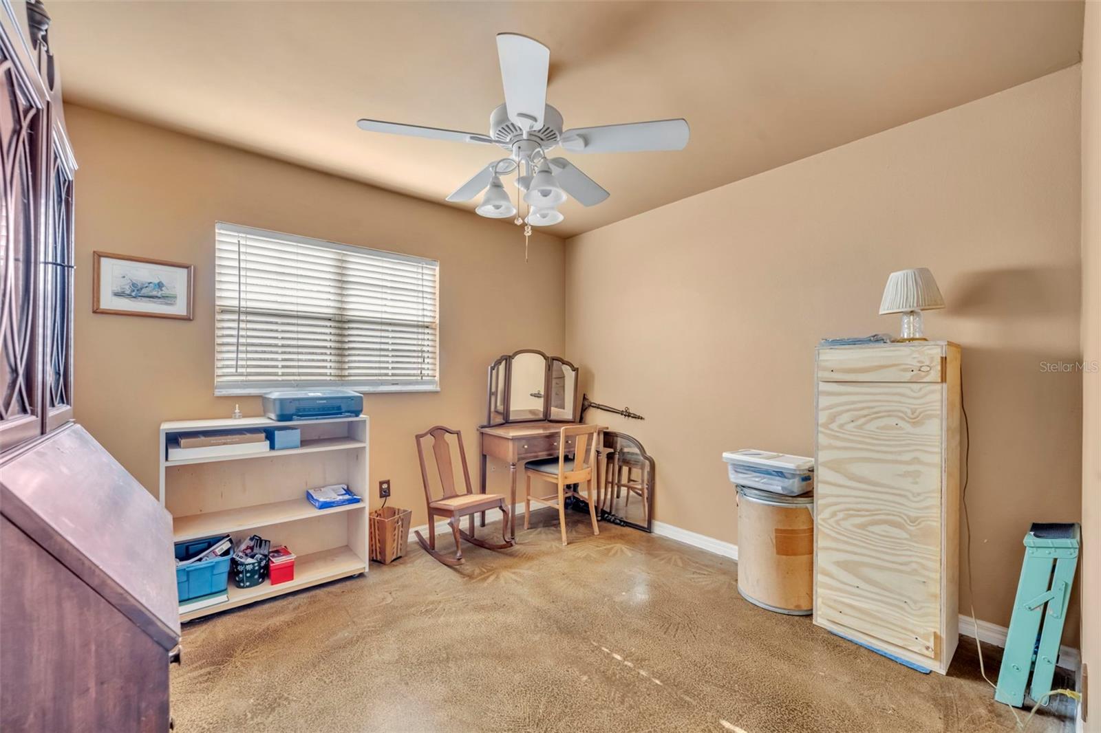 Image 18 of 29 For 606 Ponderosa Drive