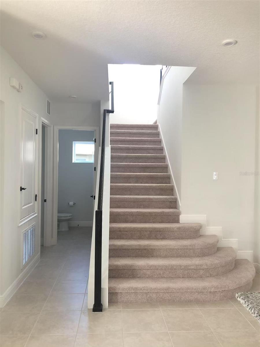 Image 19 of 51 For 13026 Stoddart Avenue