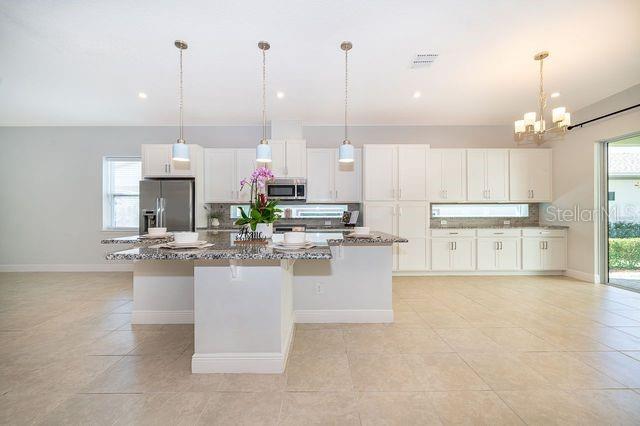 Image 9 of 51 For 13026 Stoddart Avenue