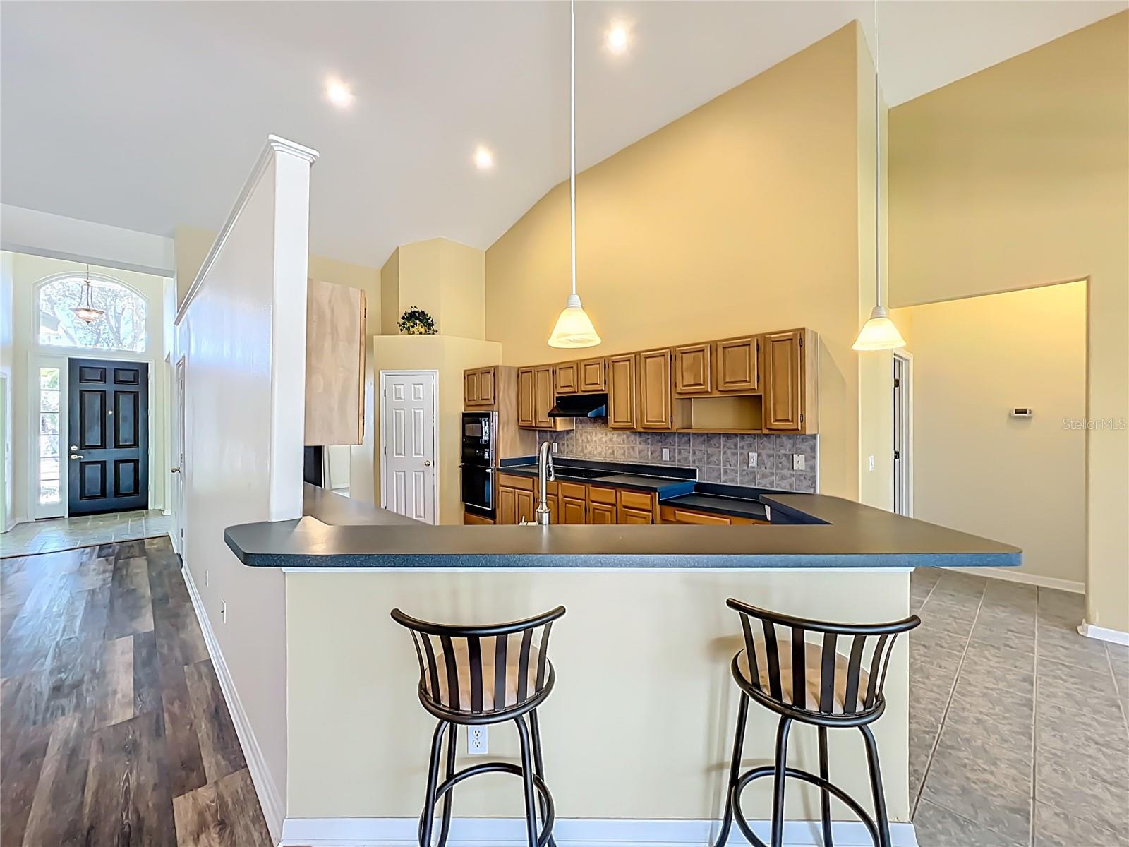 Image 14 of 76 For 2909 Smithfield Drive