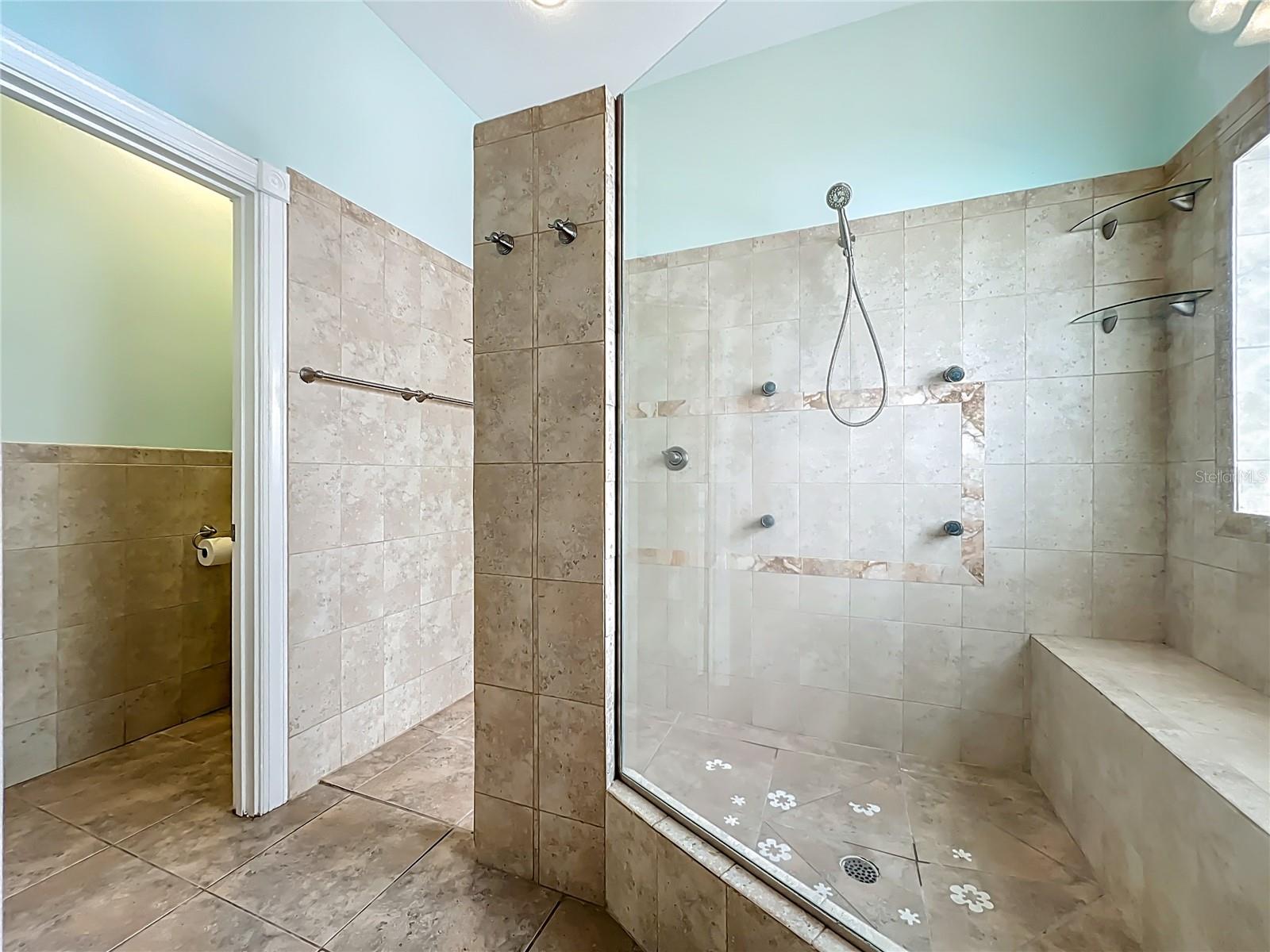 Image 20 of 76 For 2909 Smithfield Drive