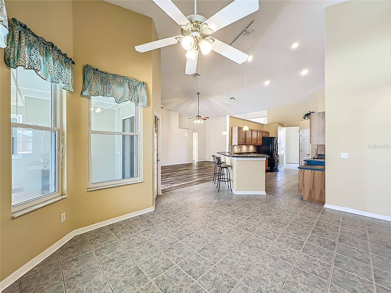 Image 43 of 76 For 2909 Smithfield Drive