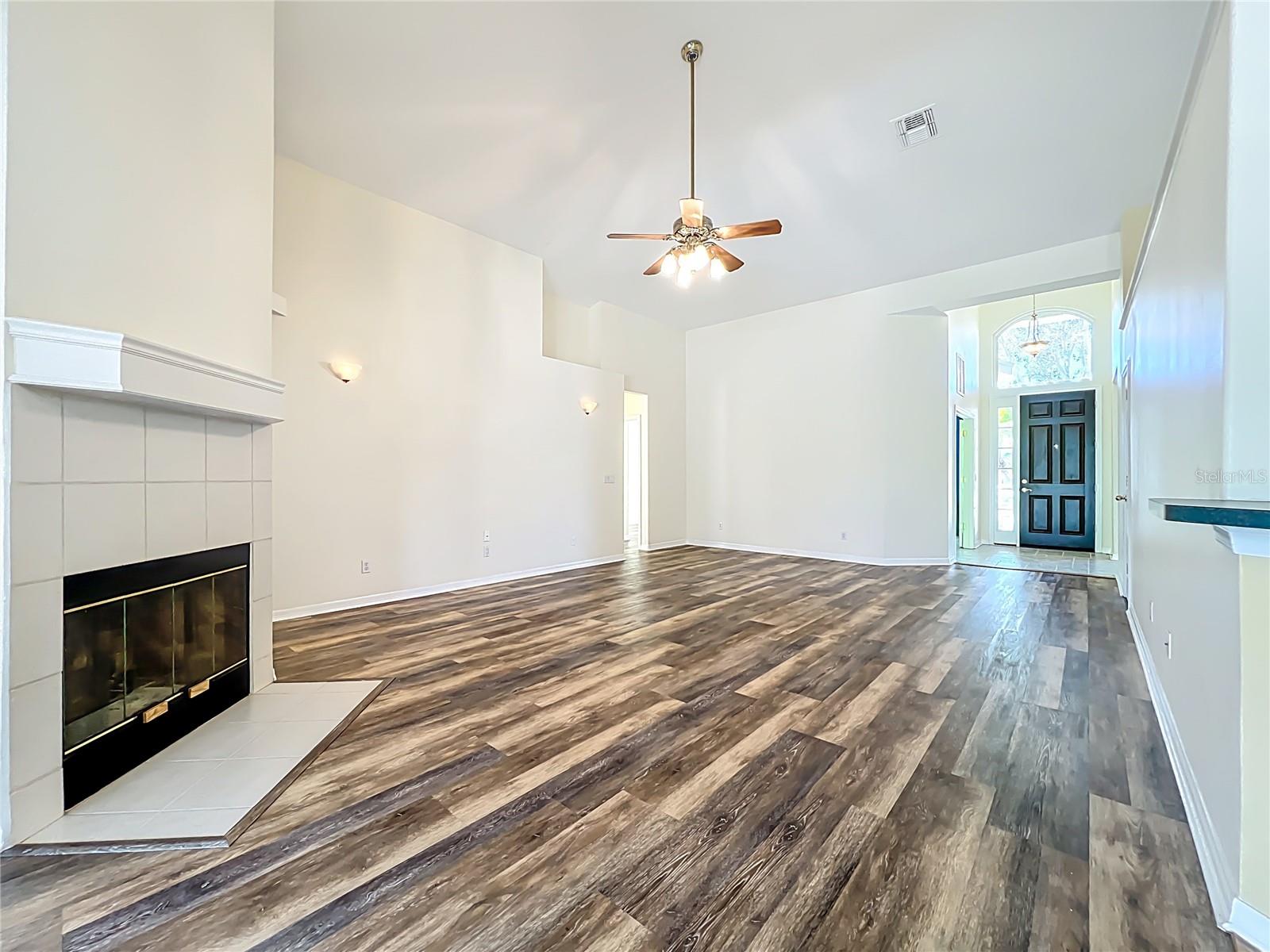 Image 44 of 76 For 2909 Smithfield Drive