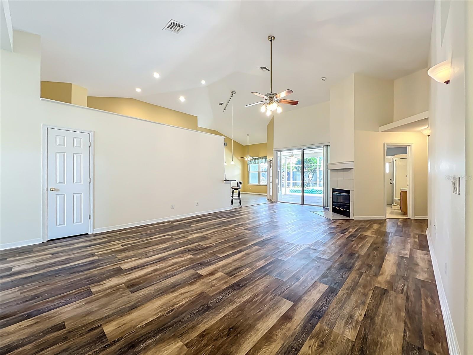 Image 51 of 76 For 2909 Smithfield Drive