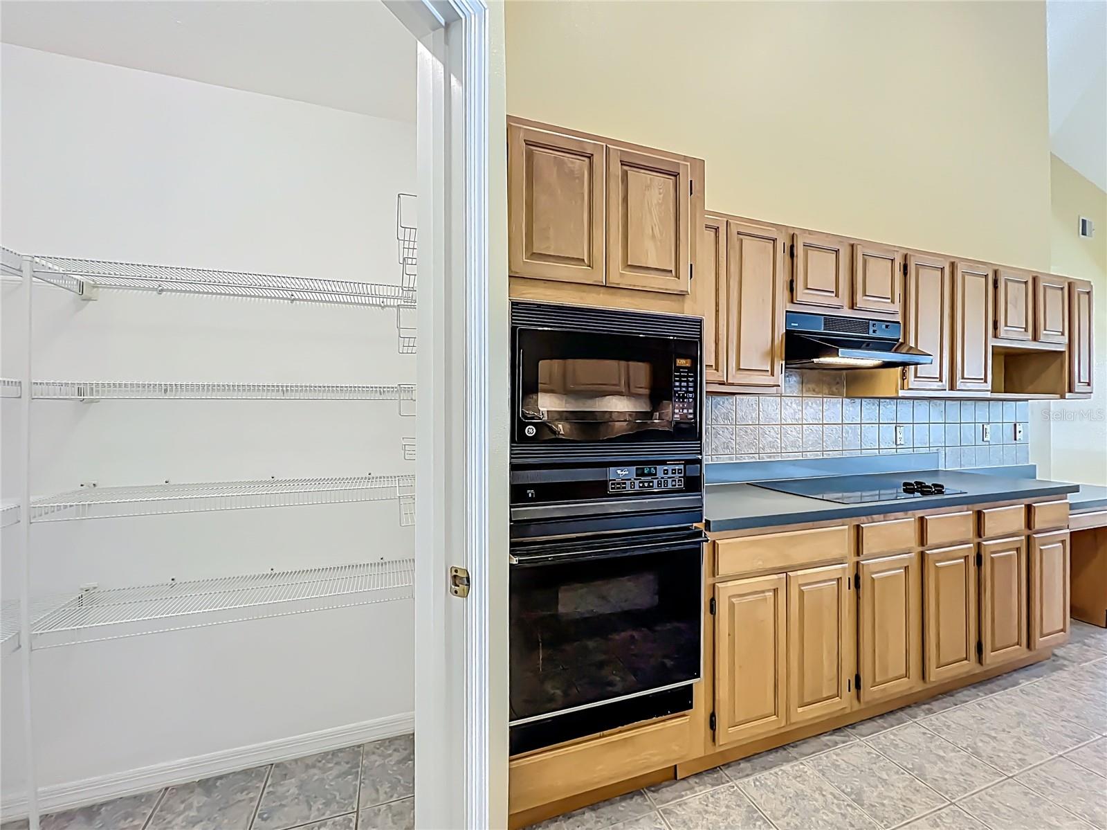 Image 9 of 76 For 2909 Smithfield Drive