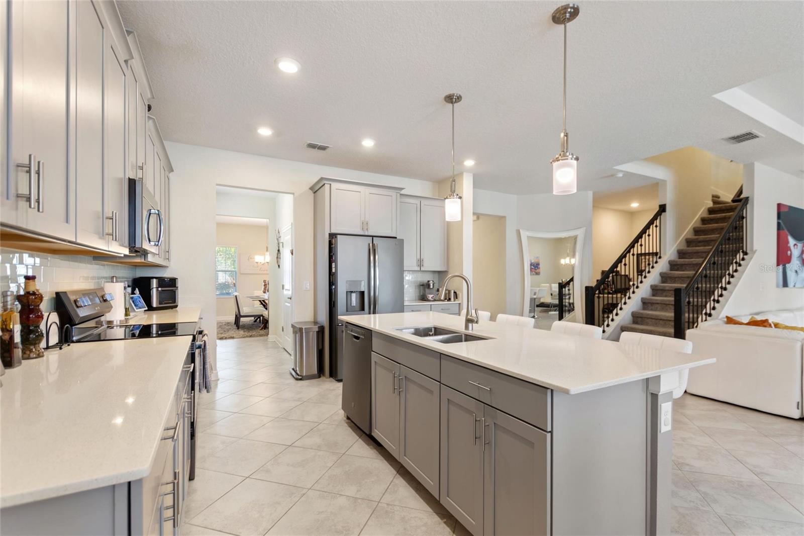 Image 14 of 82 For 8811 Bally Neal Looop