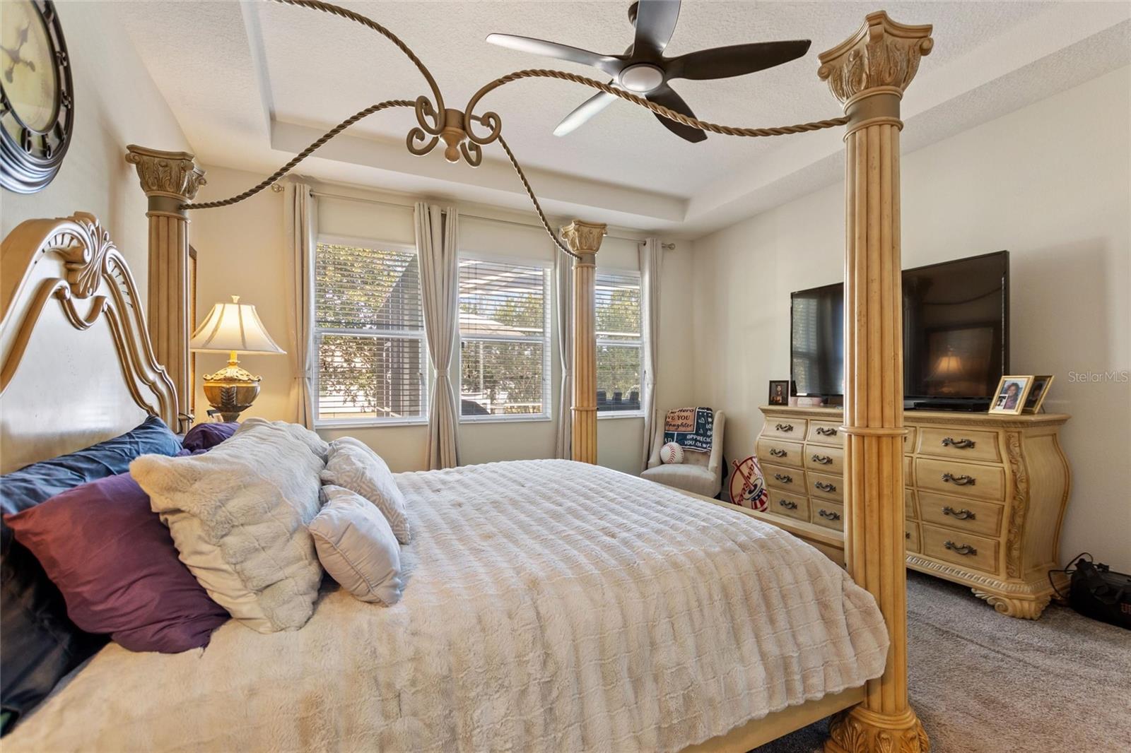 Image 22 of 82 For 8811 Bally Neal Looop